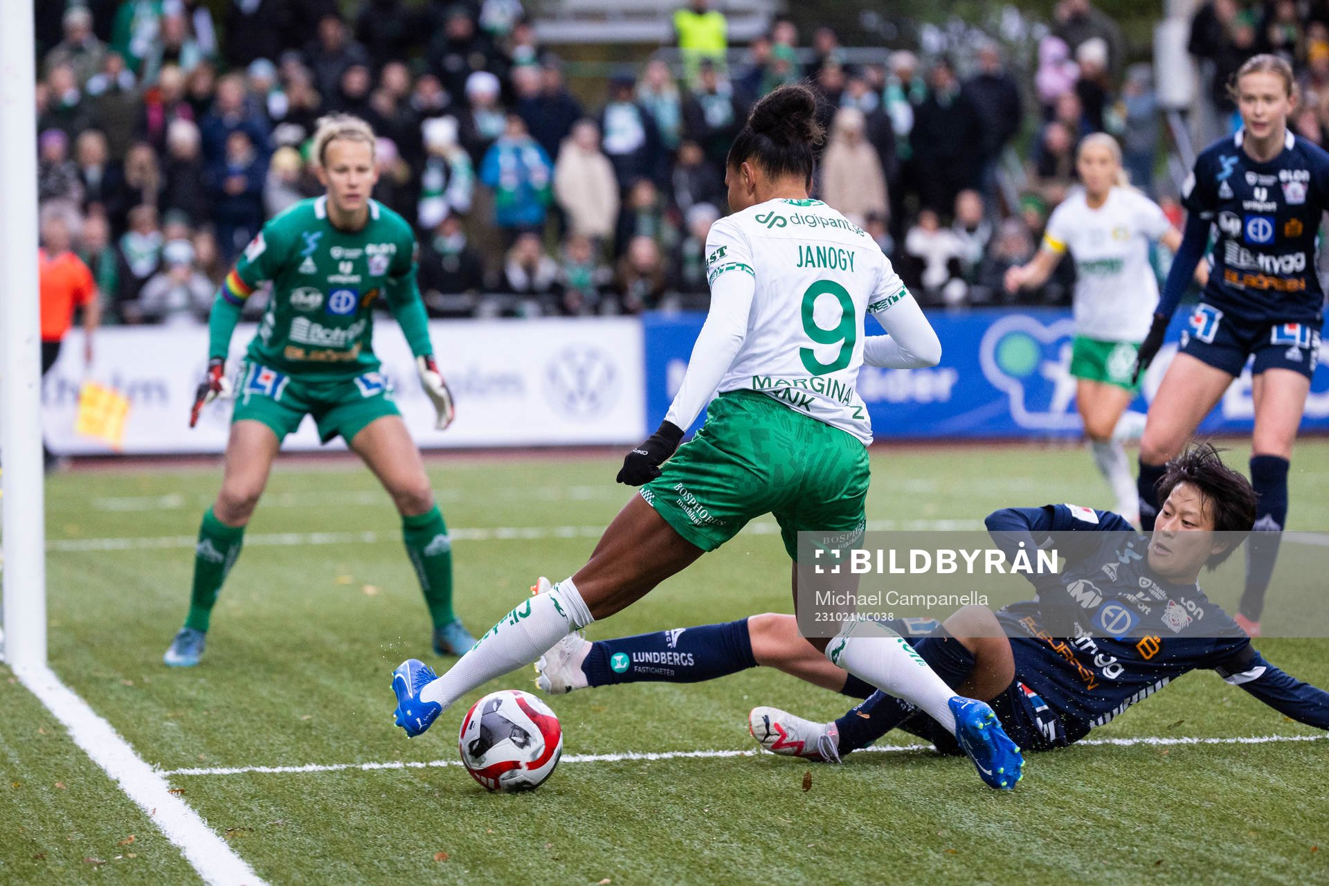 Hammarbys Madelen Janogy och Linköpings Yuka Momiki