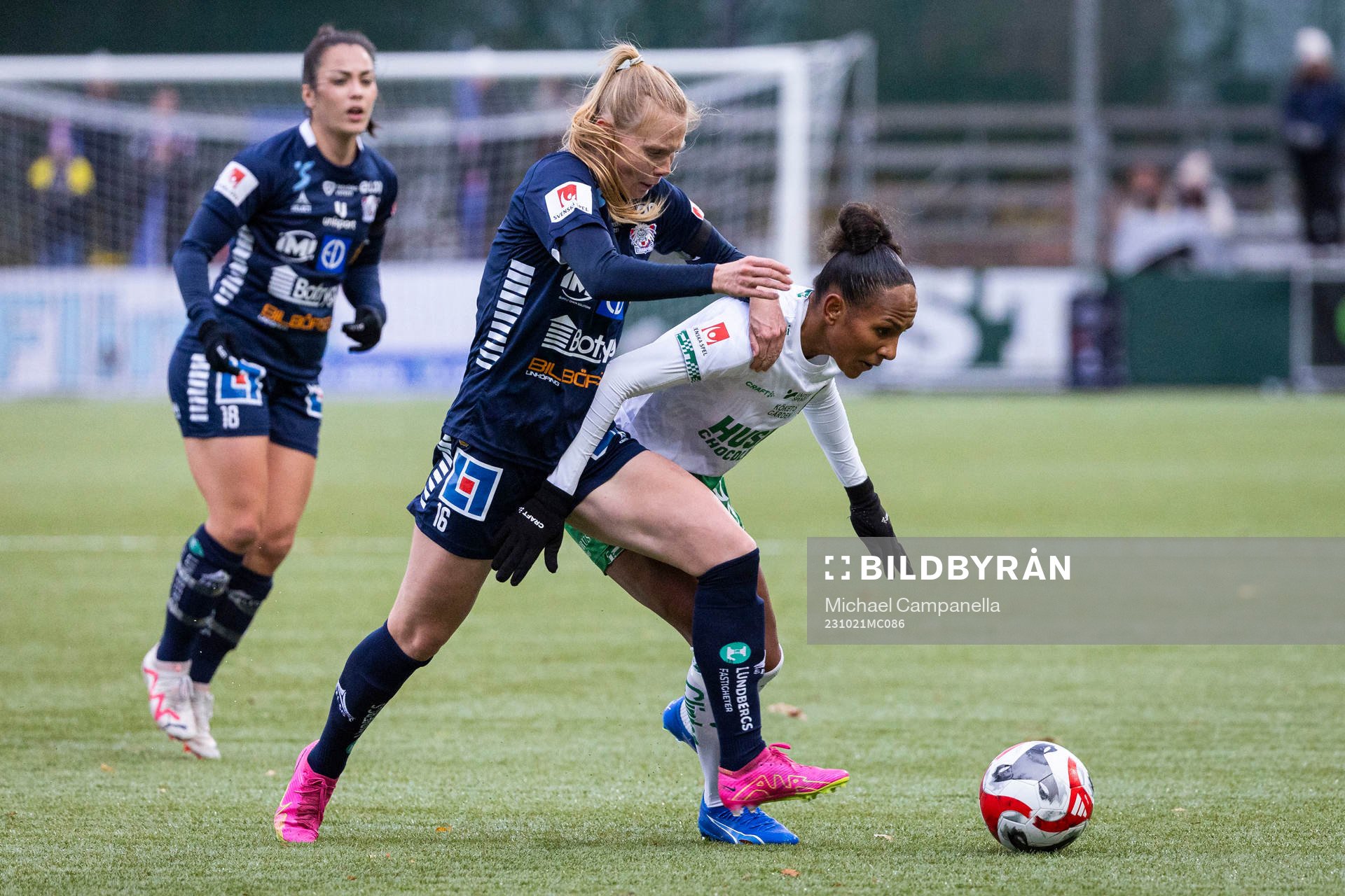 Hammarbys Madelen Janogy och Linköpings Malin Brenn