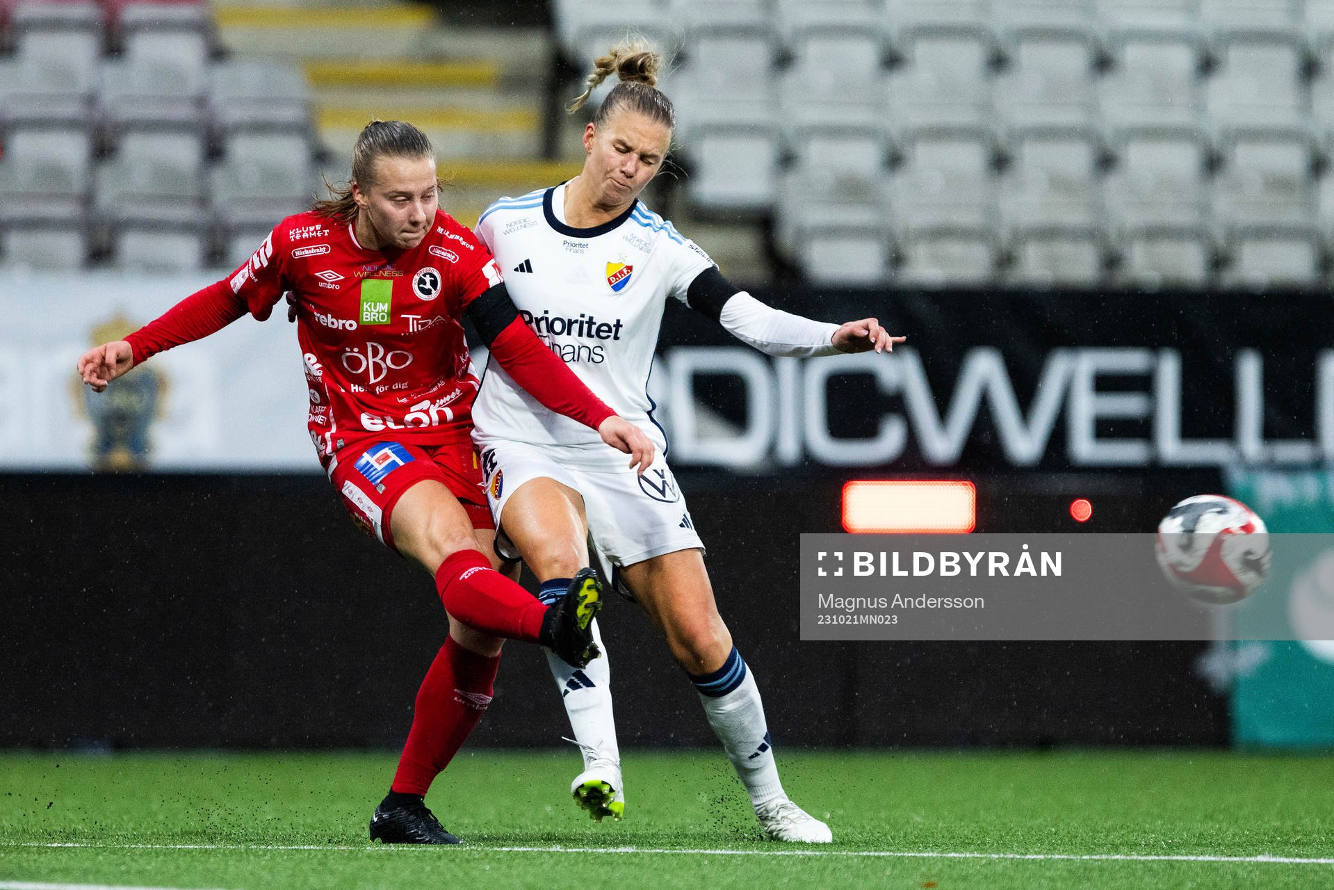 Örebros Inka Sarjanoja och Djurgårdens Nellie Lilja