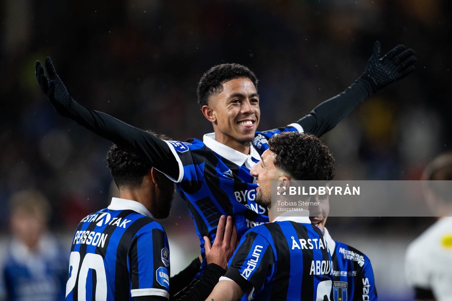 Sirius Tashreeq Matthews jublar