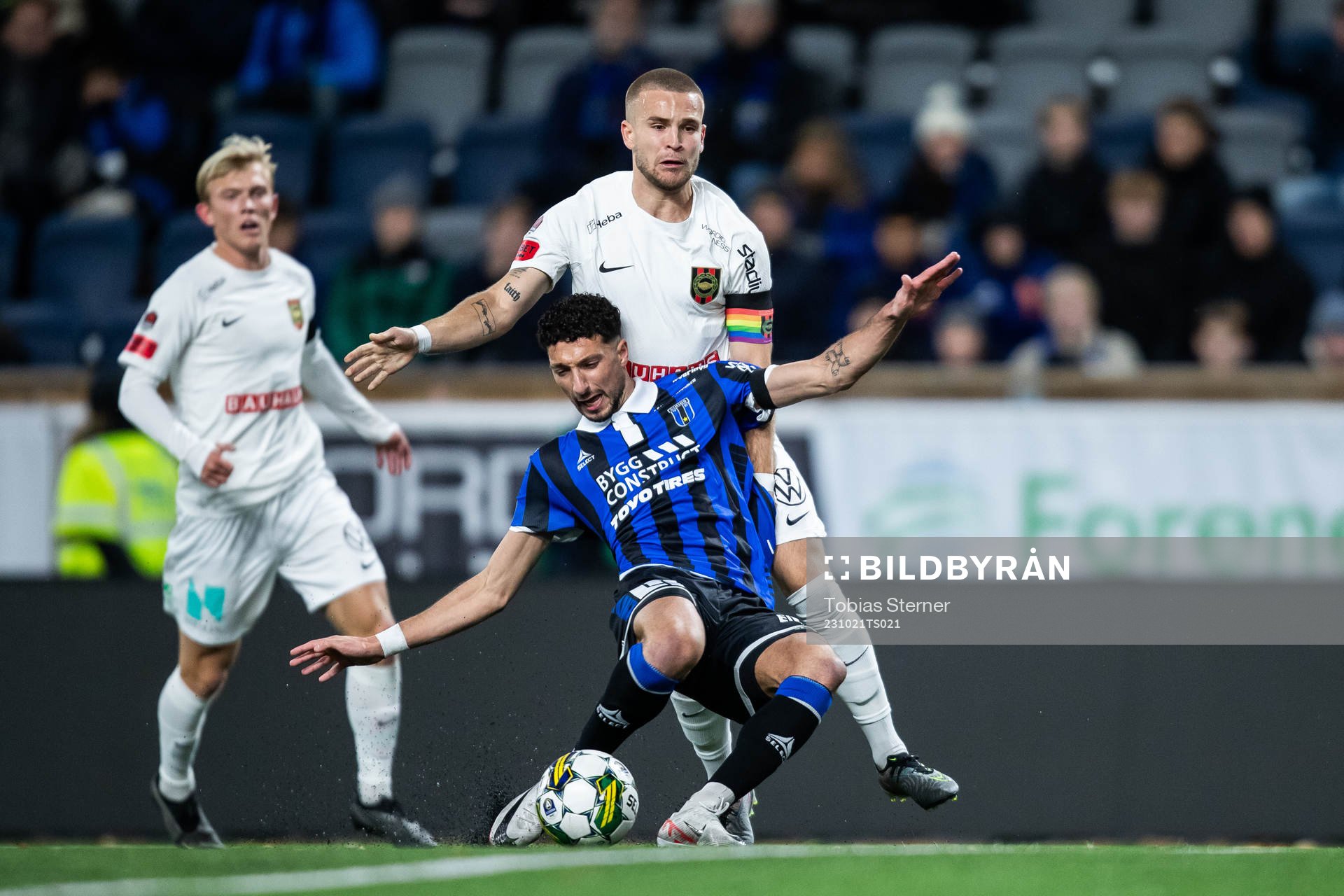 Brommapojkarnas Amadeus Sögaard och Sirius Wessam Abou Ali