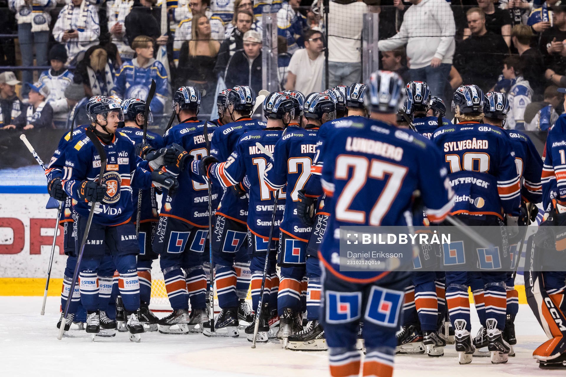 Växjös spelarna jublar