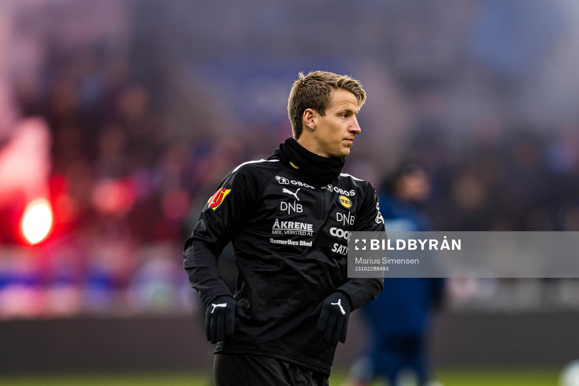 Thomas Lehne Olsen of Lillestrøm warms up