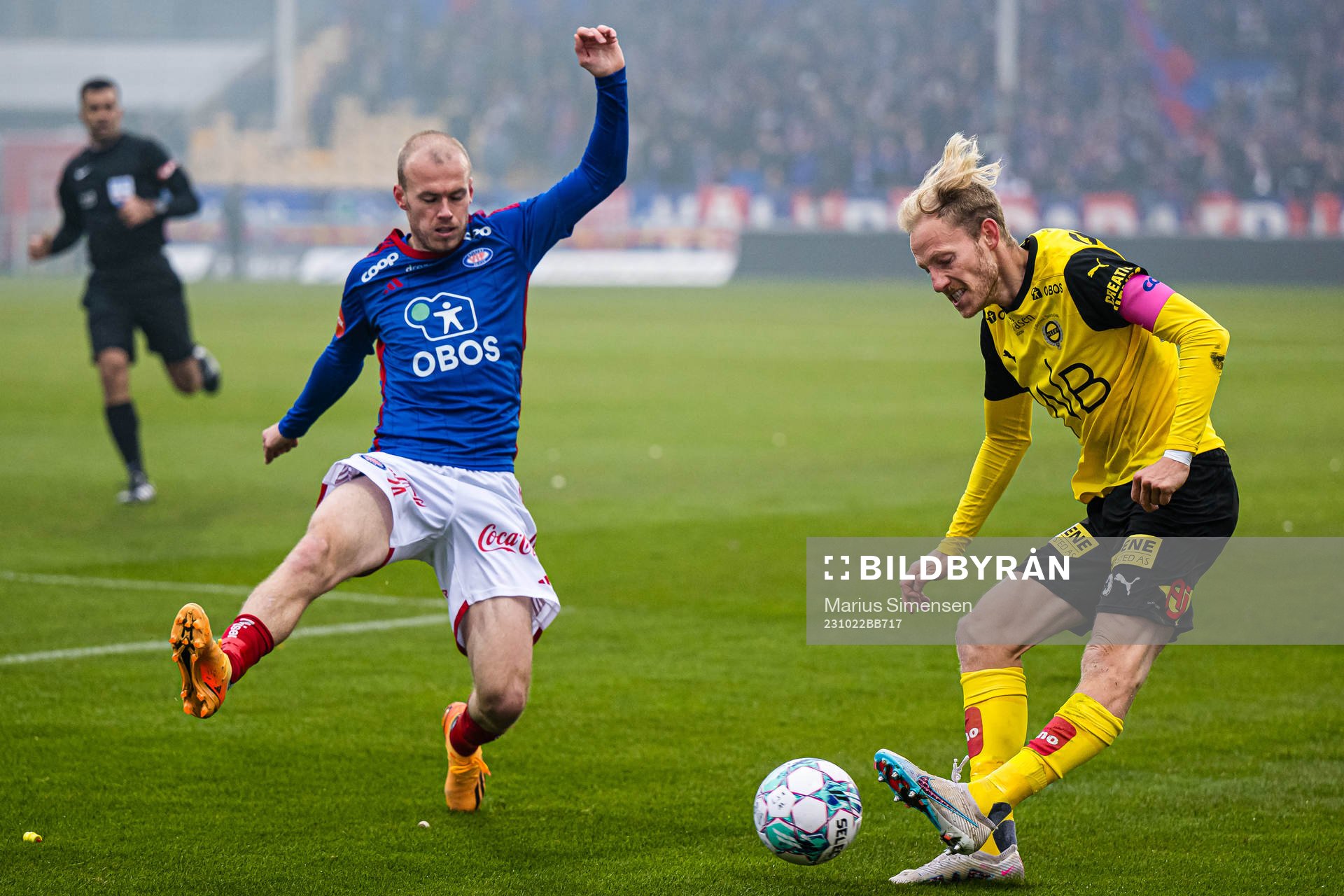 Petter Strand of Vålerenga and Gjermund Åsen of