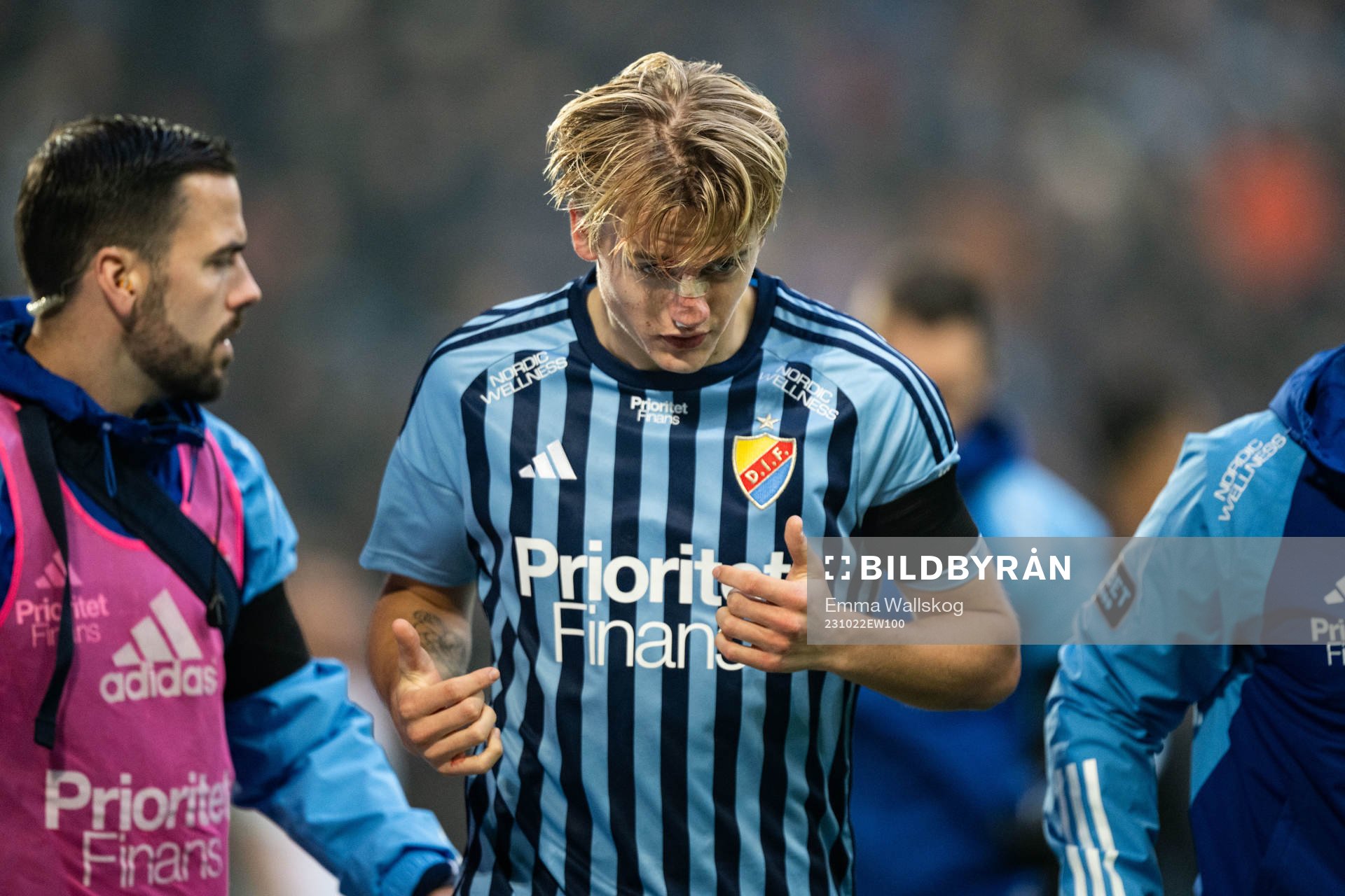Djurgårdens Oskar Fallenius har ont