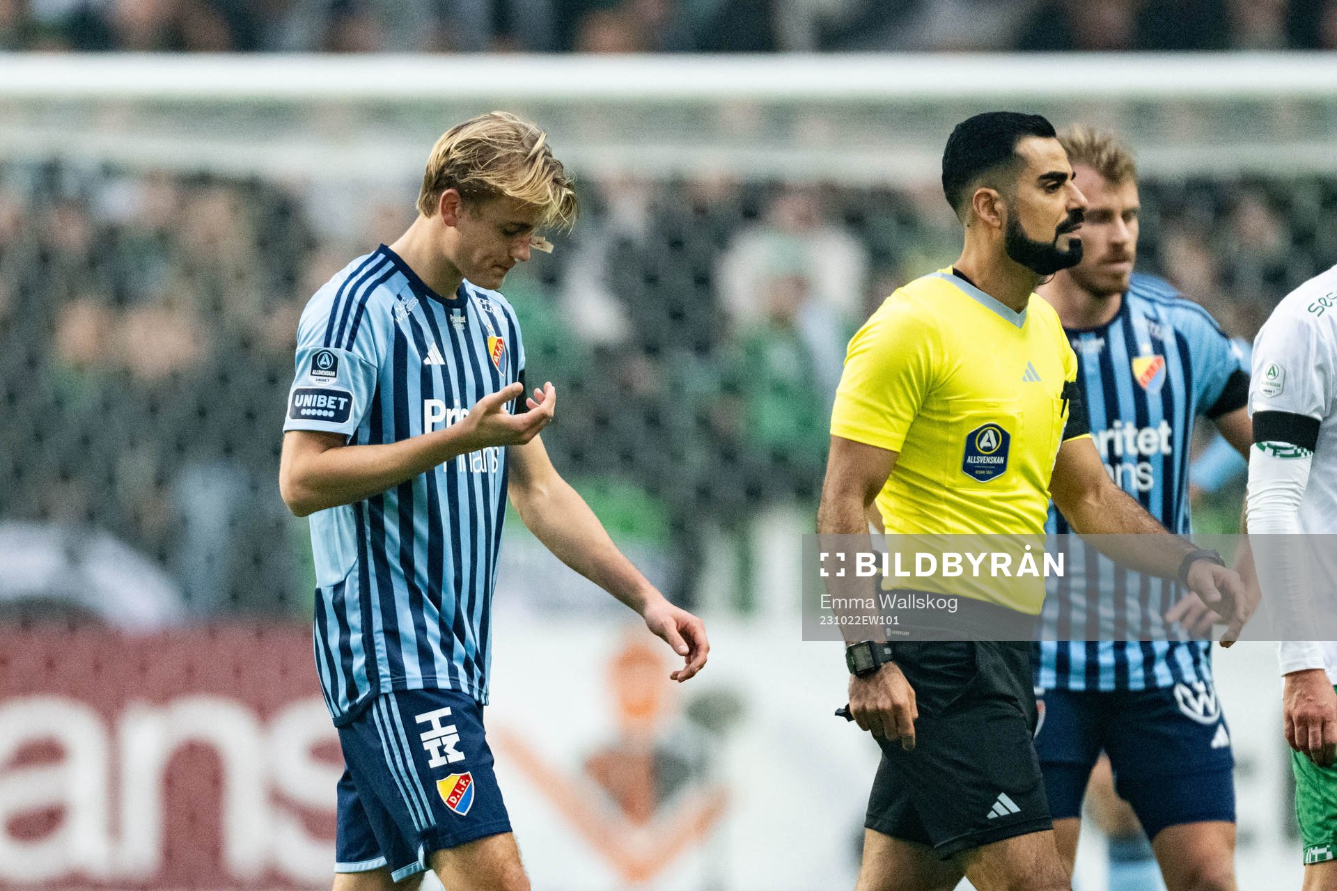 Djurgårdens Oskar Fallenius har ont