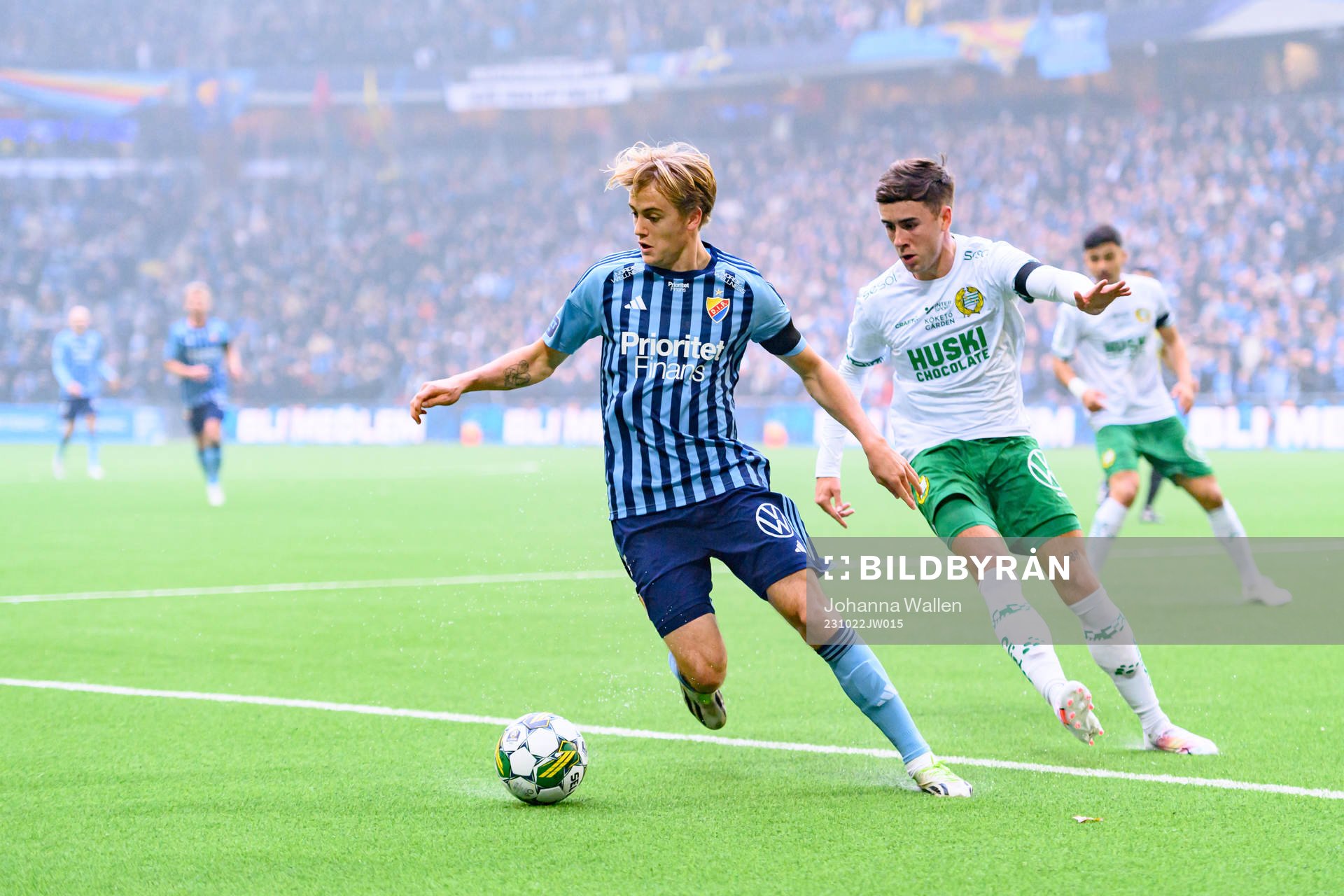 Djurgårdens Oskar Fallenius och Hammarbys Marc Llinares
