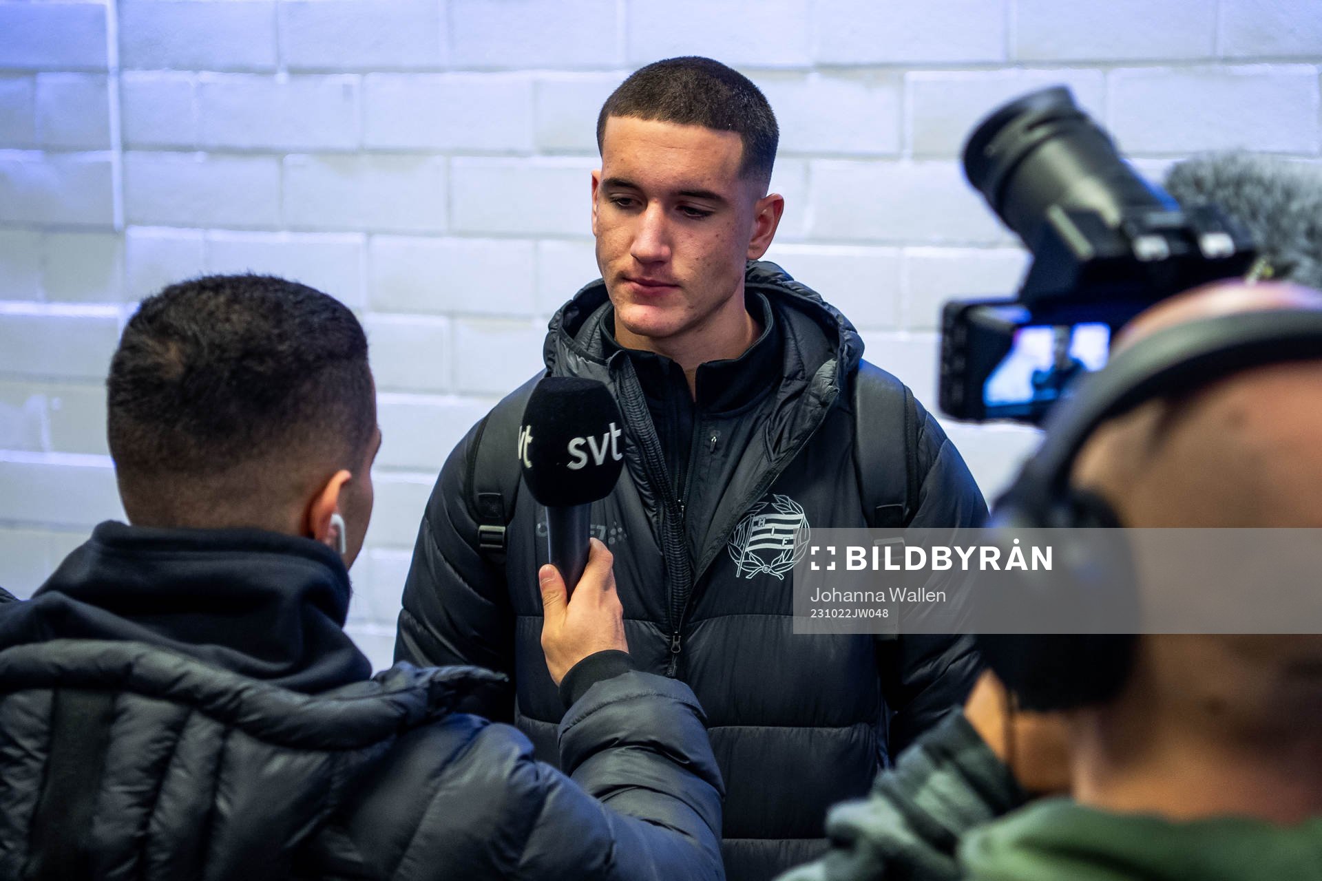 Hammarbys Deniz Gul i mixade zonen