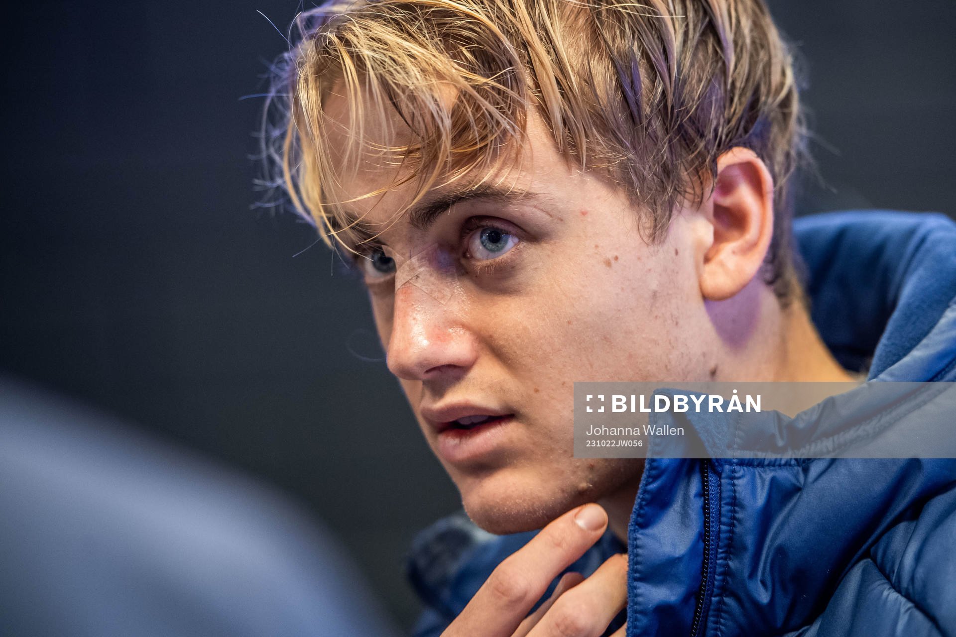Djurgårdens Oskar Fallenius i mixade zonen