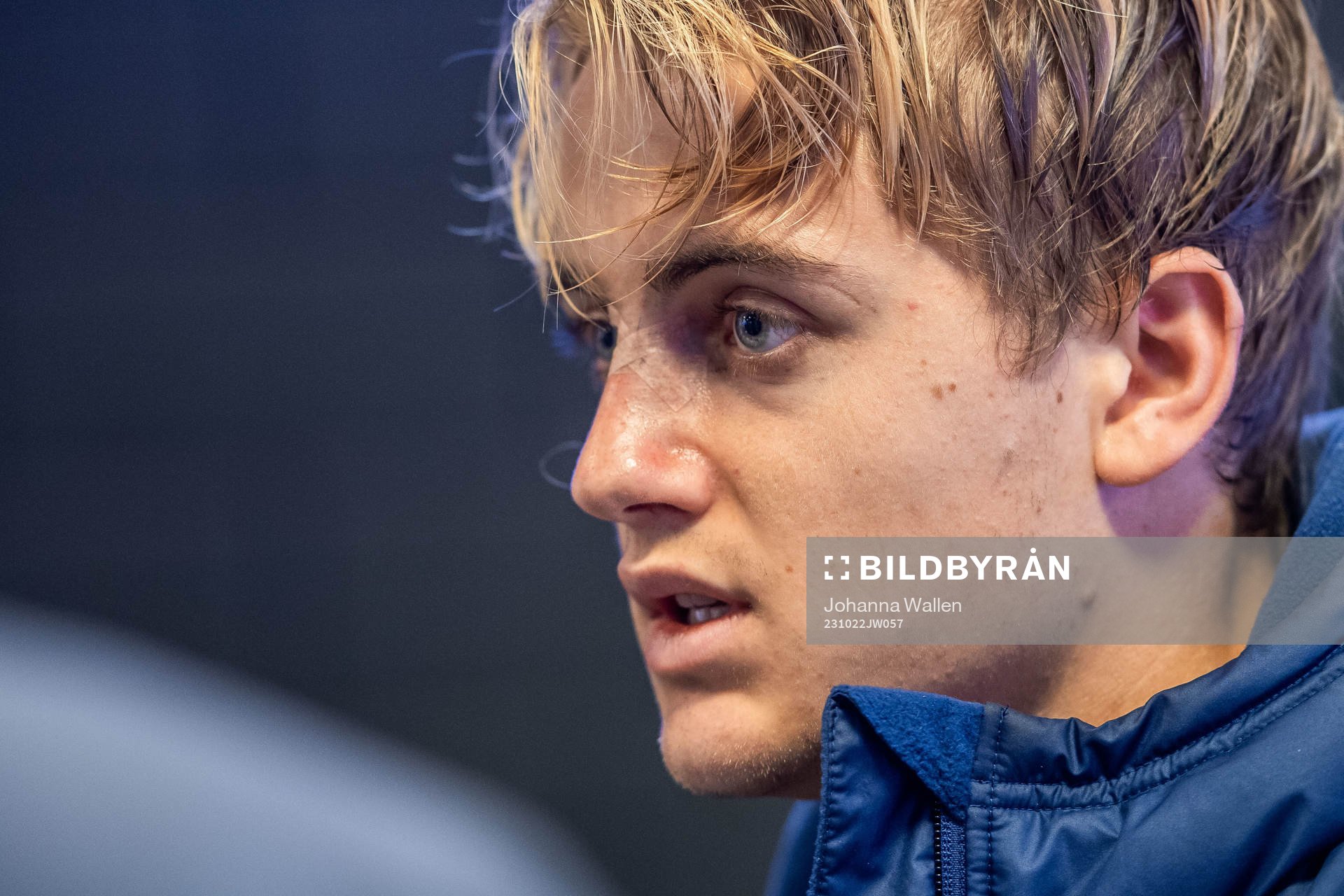Djurgårdens Oskar Fallenius i mixade zonen