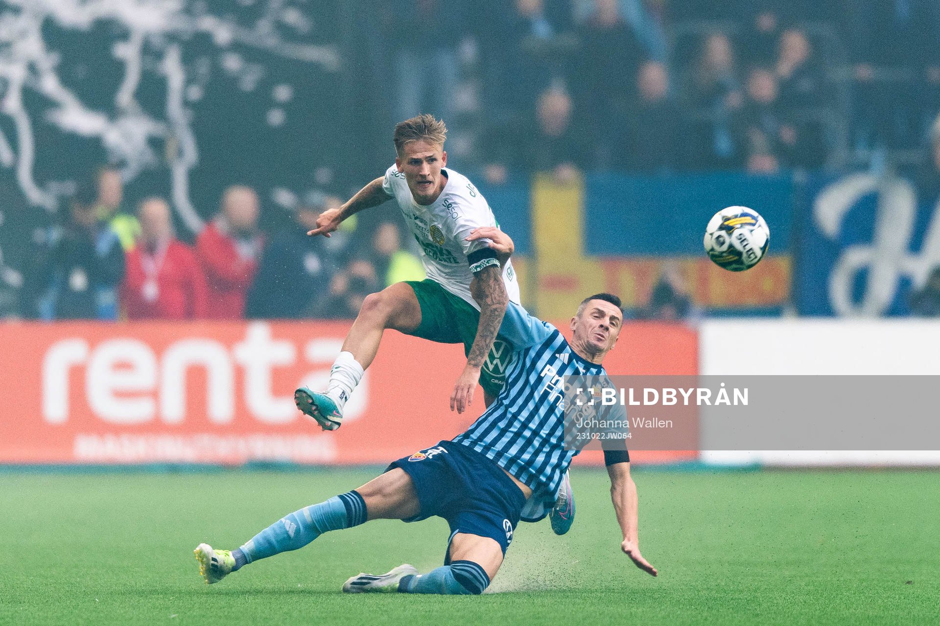 Hammarbys Fredrik Hammar och Djurgårdens Haris Radetinac