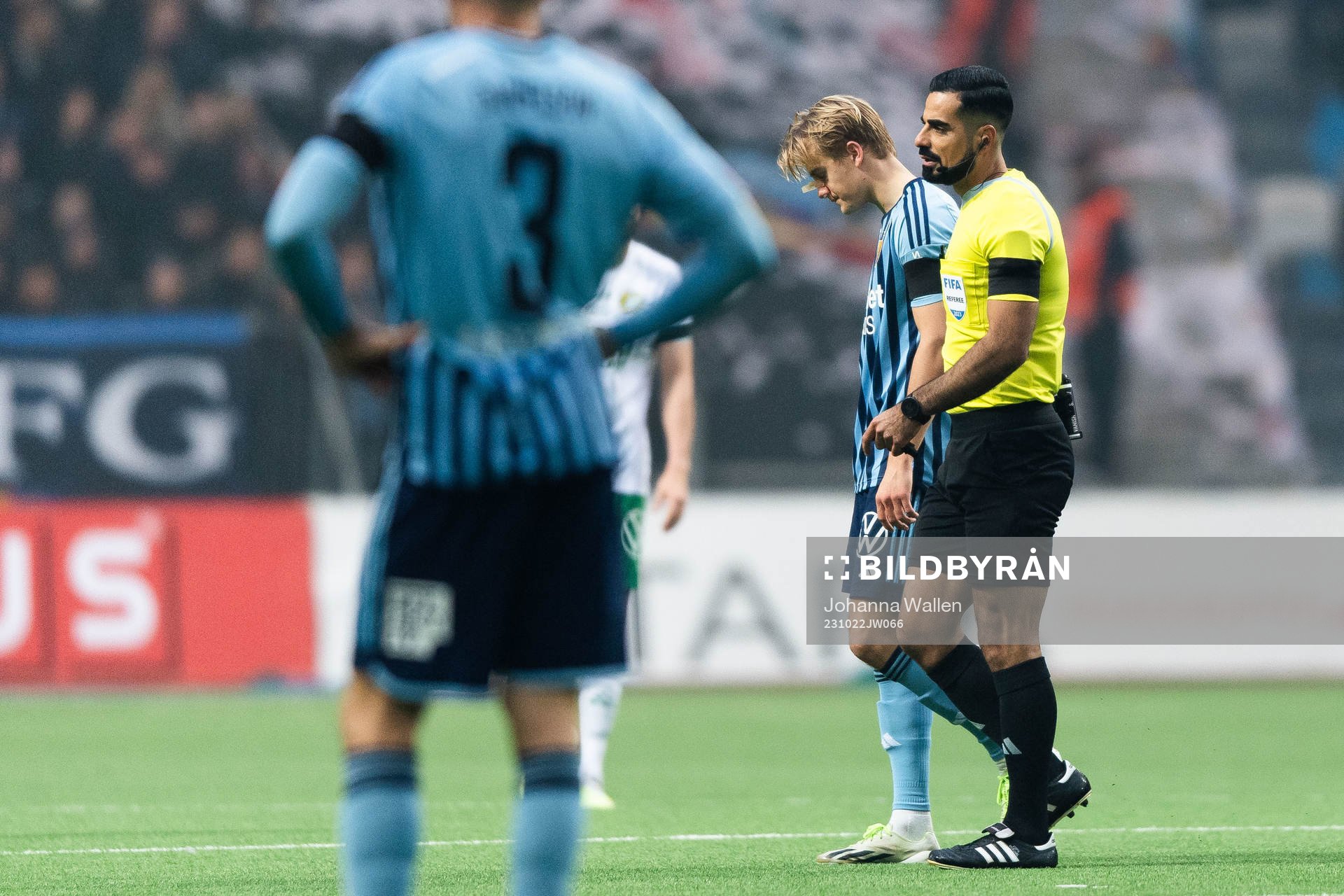 Djurgårdens Oskar Fallenius har ont