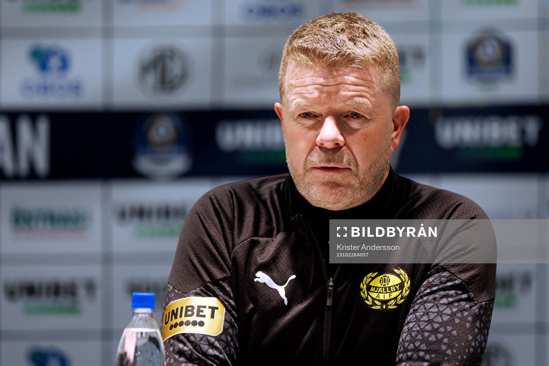 Mjällbys tränare Anders Torstensson på presskonferensen