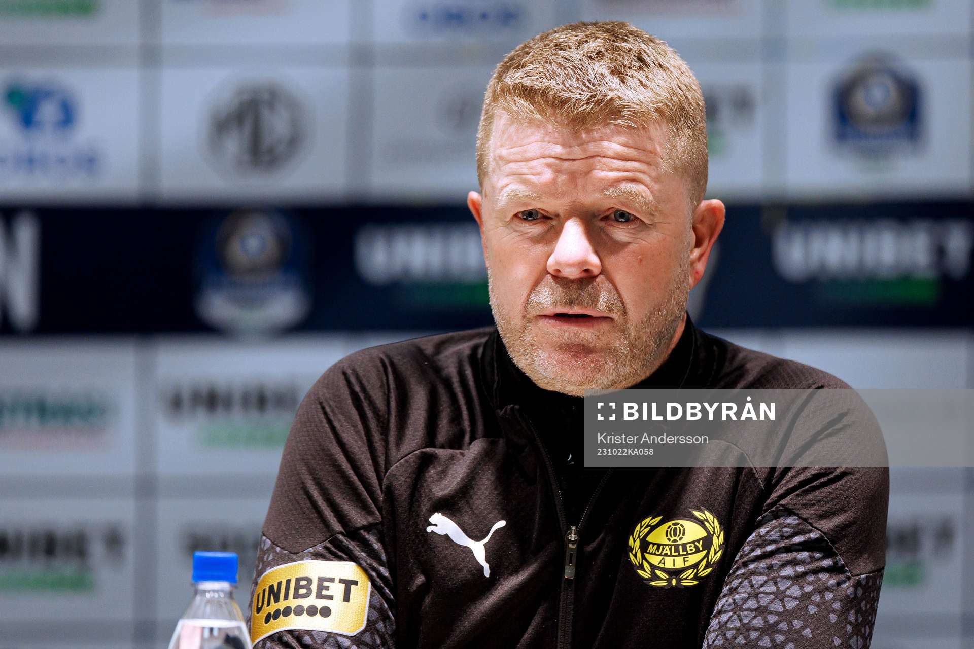 Mjällbys tränare Anders Torstensson på presskonferensen