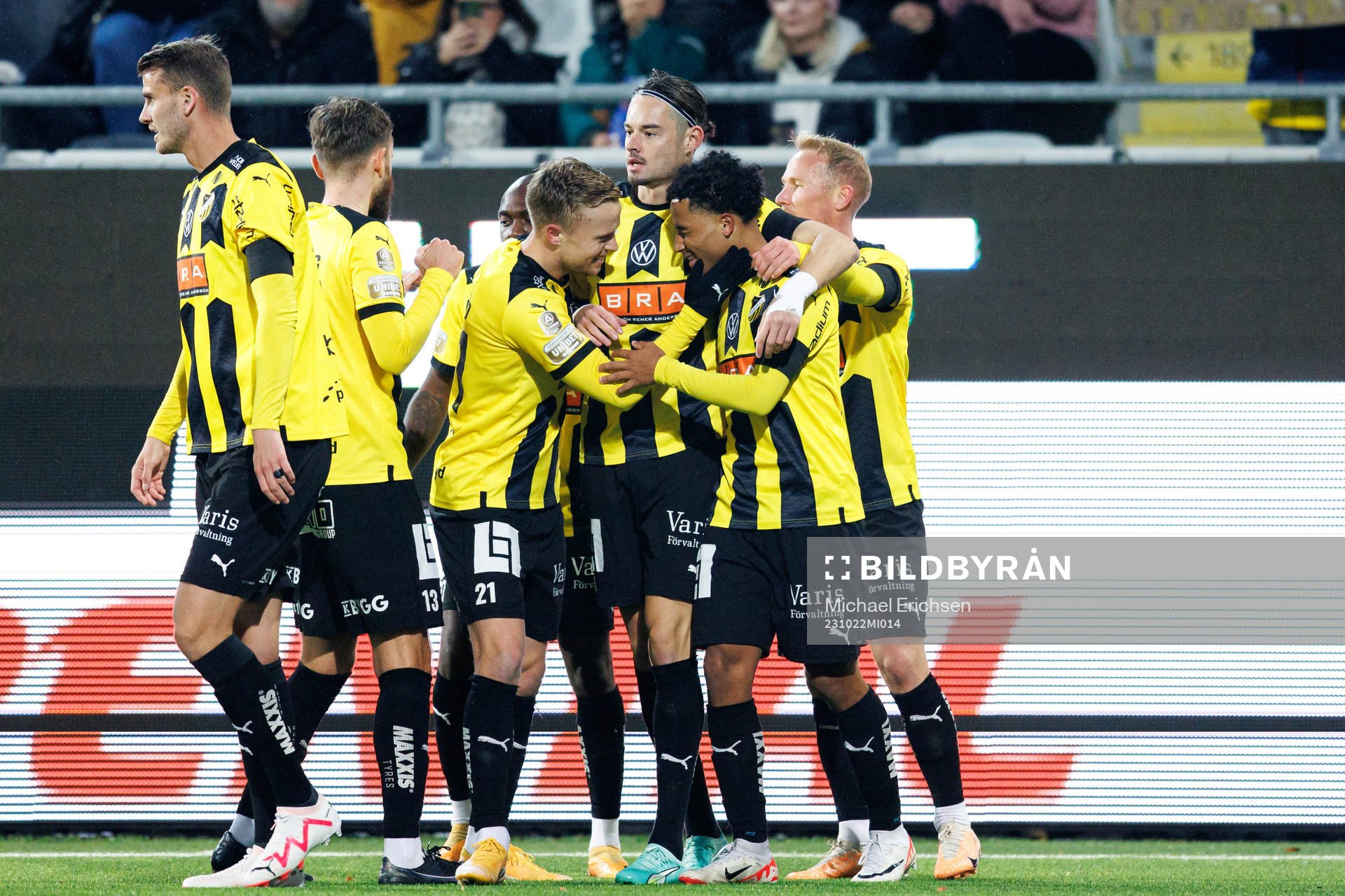 Häckens Momodou Lamin Sonko jublar efter 1-0 under fotbollsmatchen i Allsvenskan mellan Häcken och IFK Norrköping den 22 oktober 2023 i Göteborg.