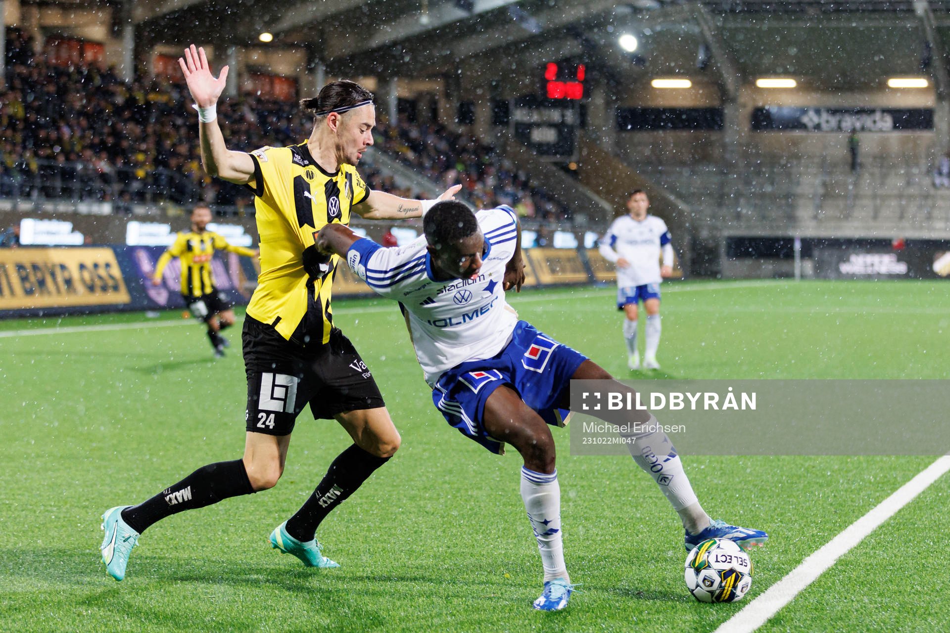 Häckens Amor Layouni och IFK Norrköpings Yahya Kalley