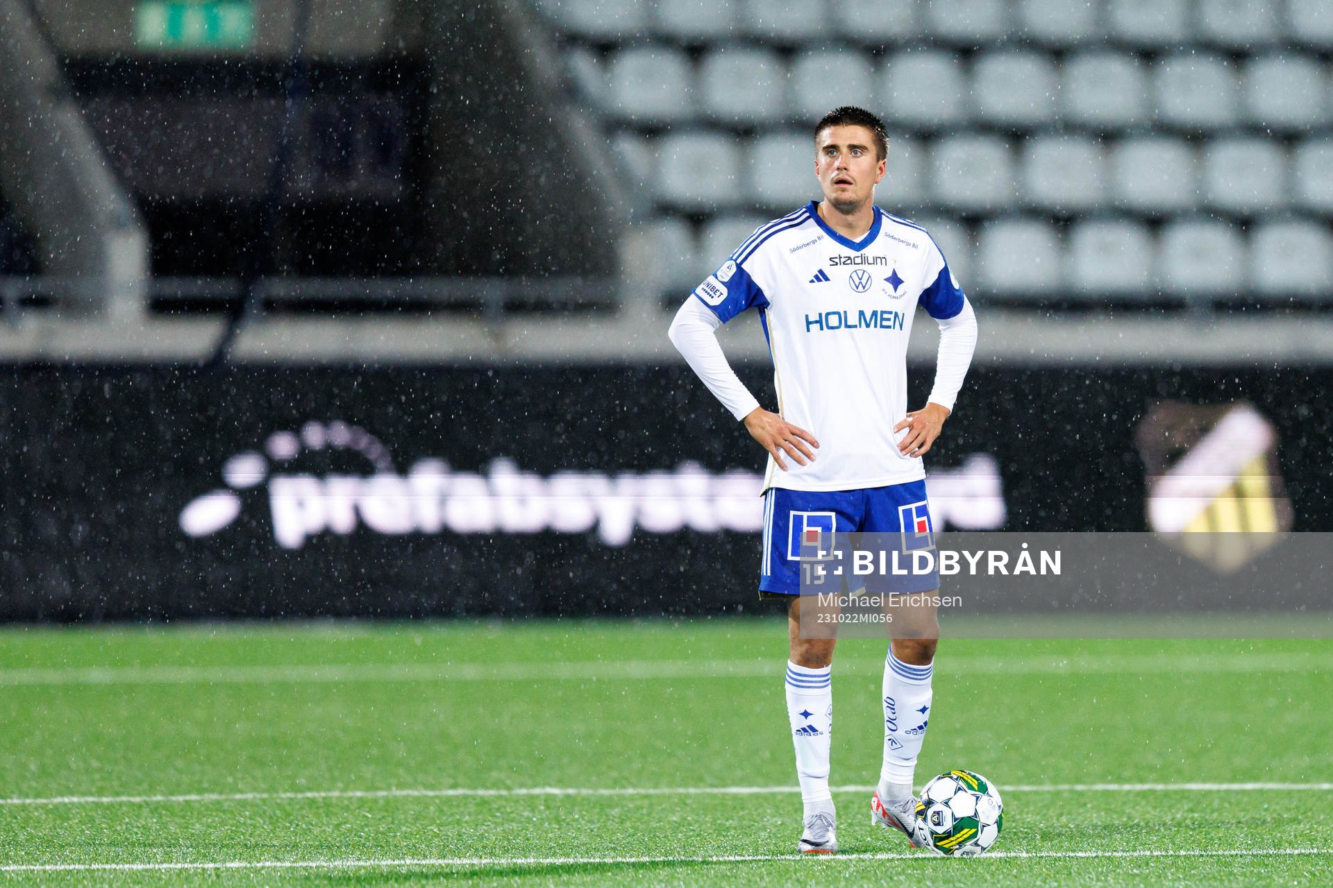 IFK Norrköpings Carl Björk deppar