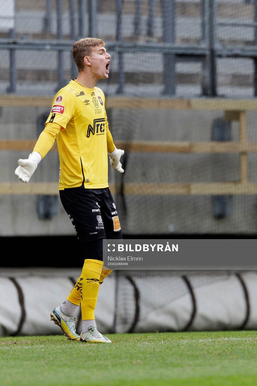 Örgrytes målvakt Mathias Nilsson