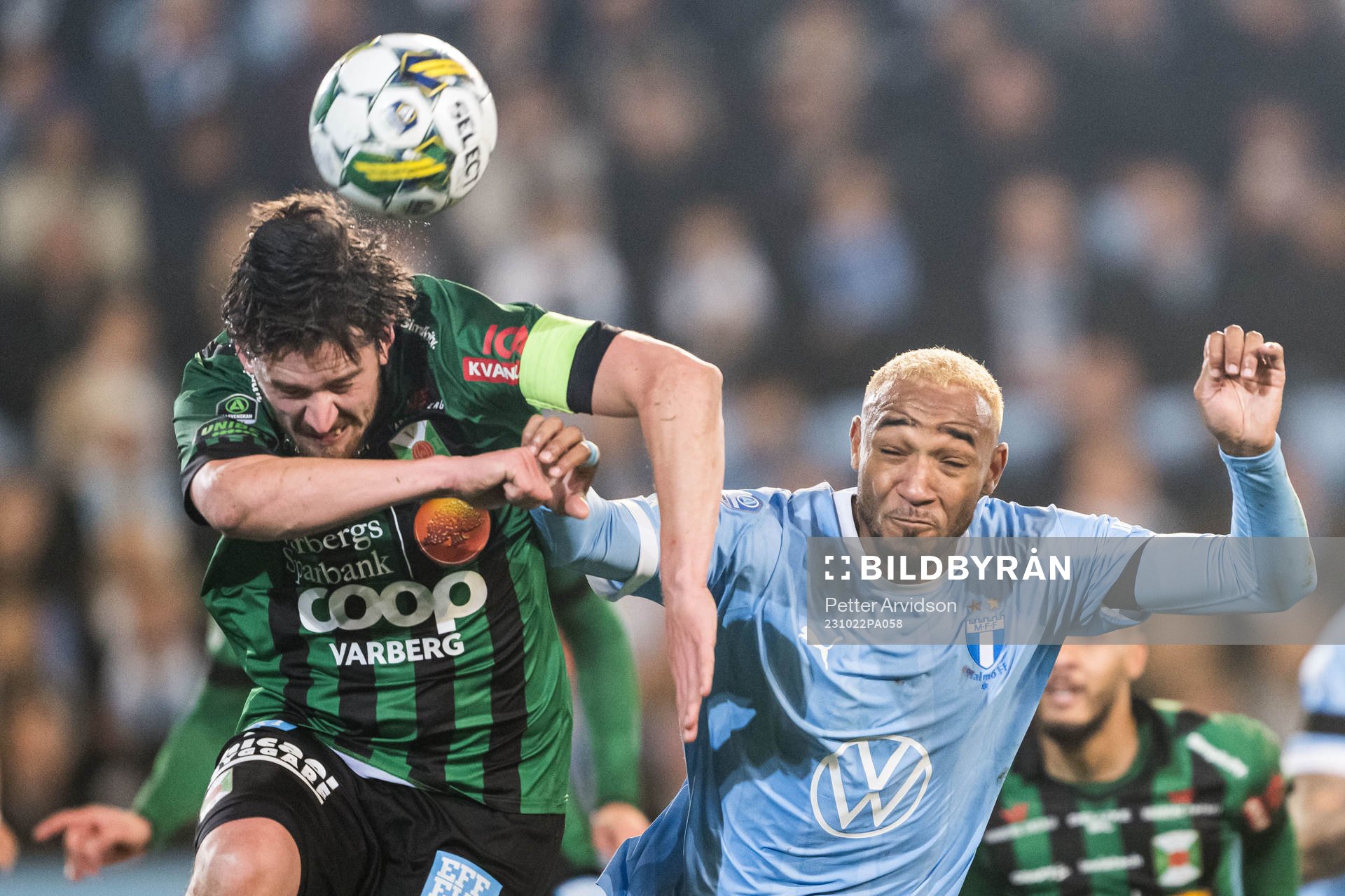 Varbergs Robin Tranberg och Malmö FFs Derek Cornelius