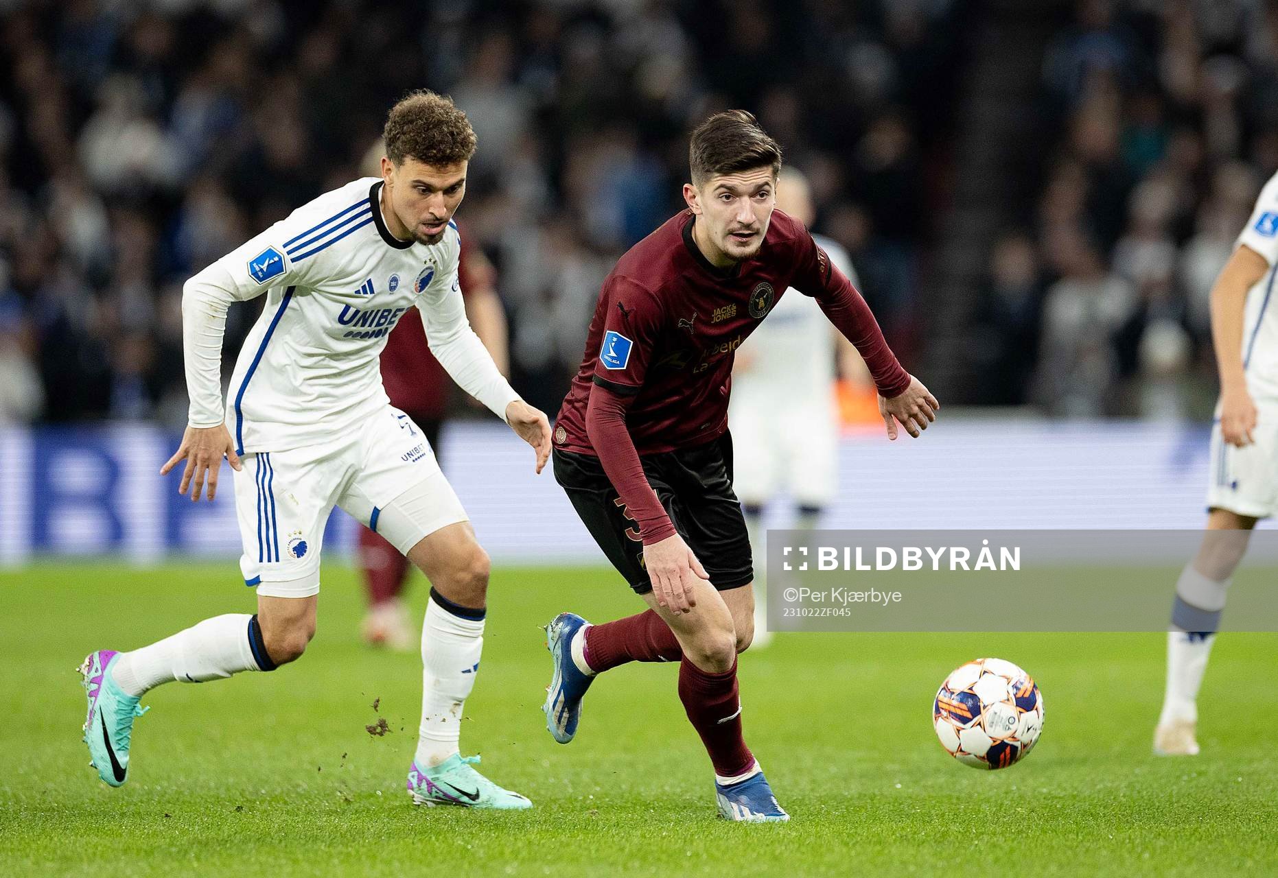 [DK=20231031: Jordan Larsson, FC København Armin Gigovic,