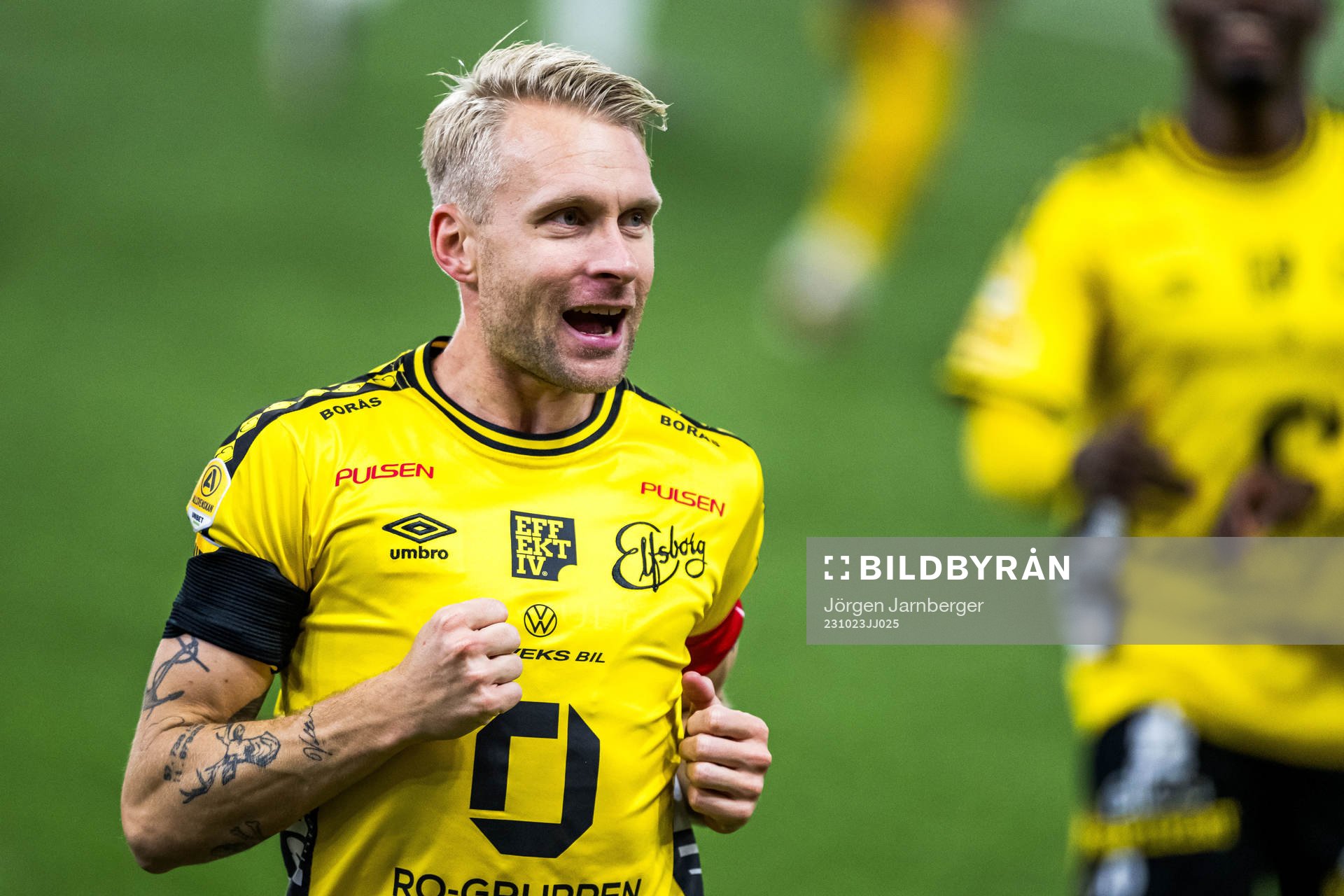 Elfsborgs Johan Larsson jublar