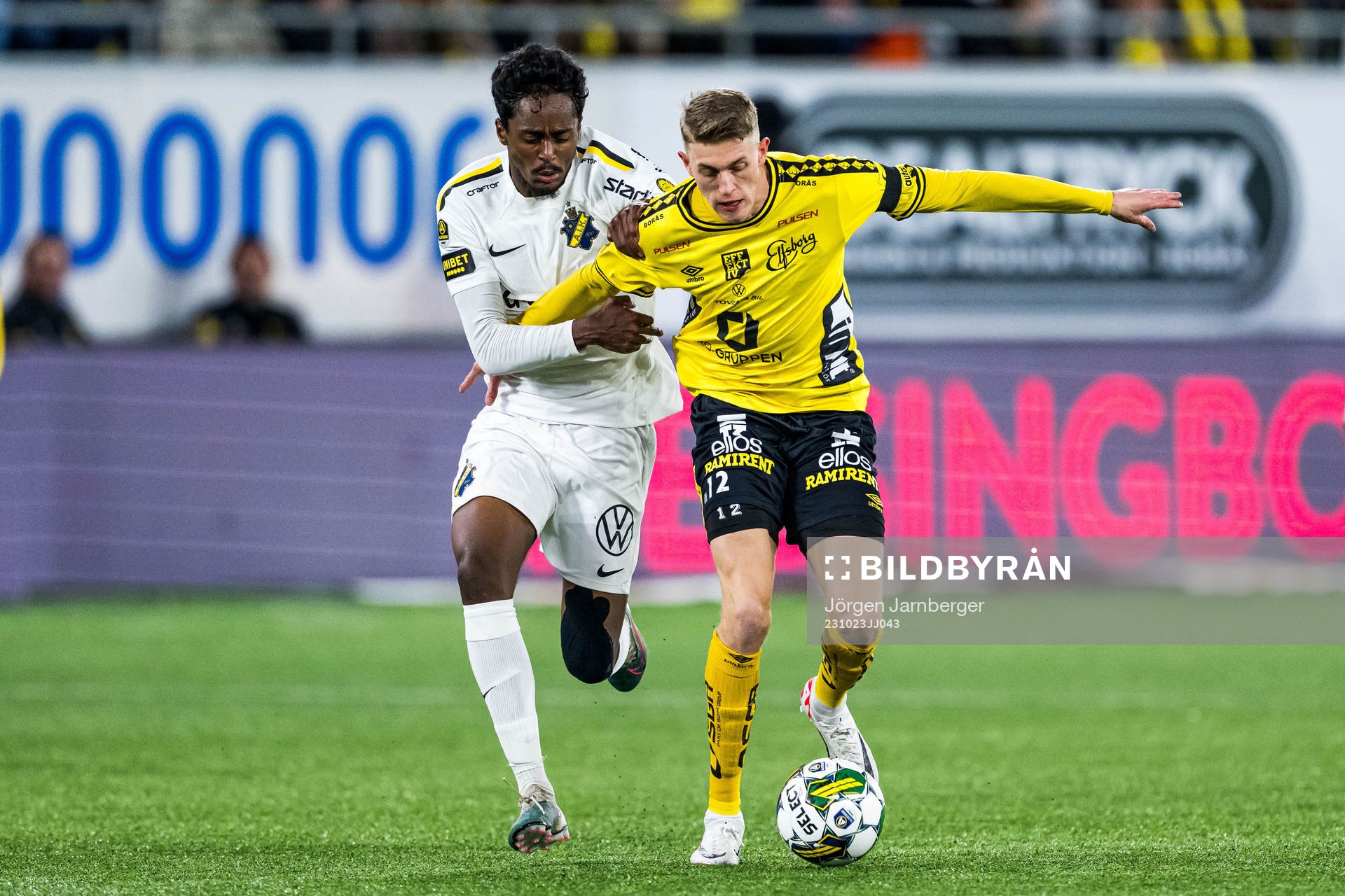 AIKs Abdihakin Ali och Elfsborgs Alexander Bernhardsson