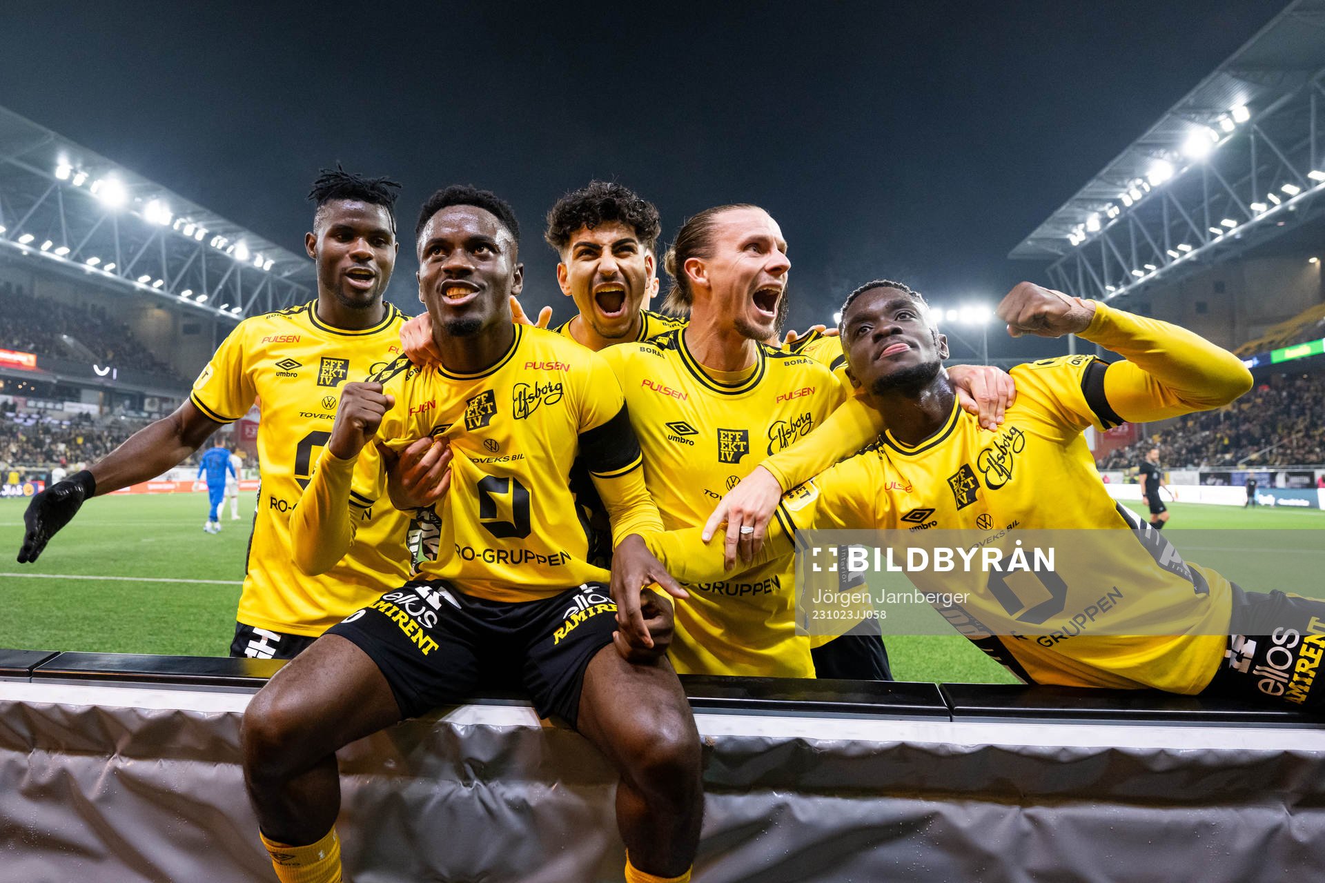 Elfsborgs Michael Baidoo jublar med Ibrahim Buhari, Ahmed