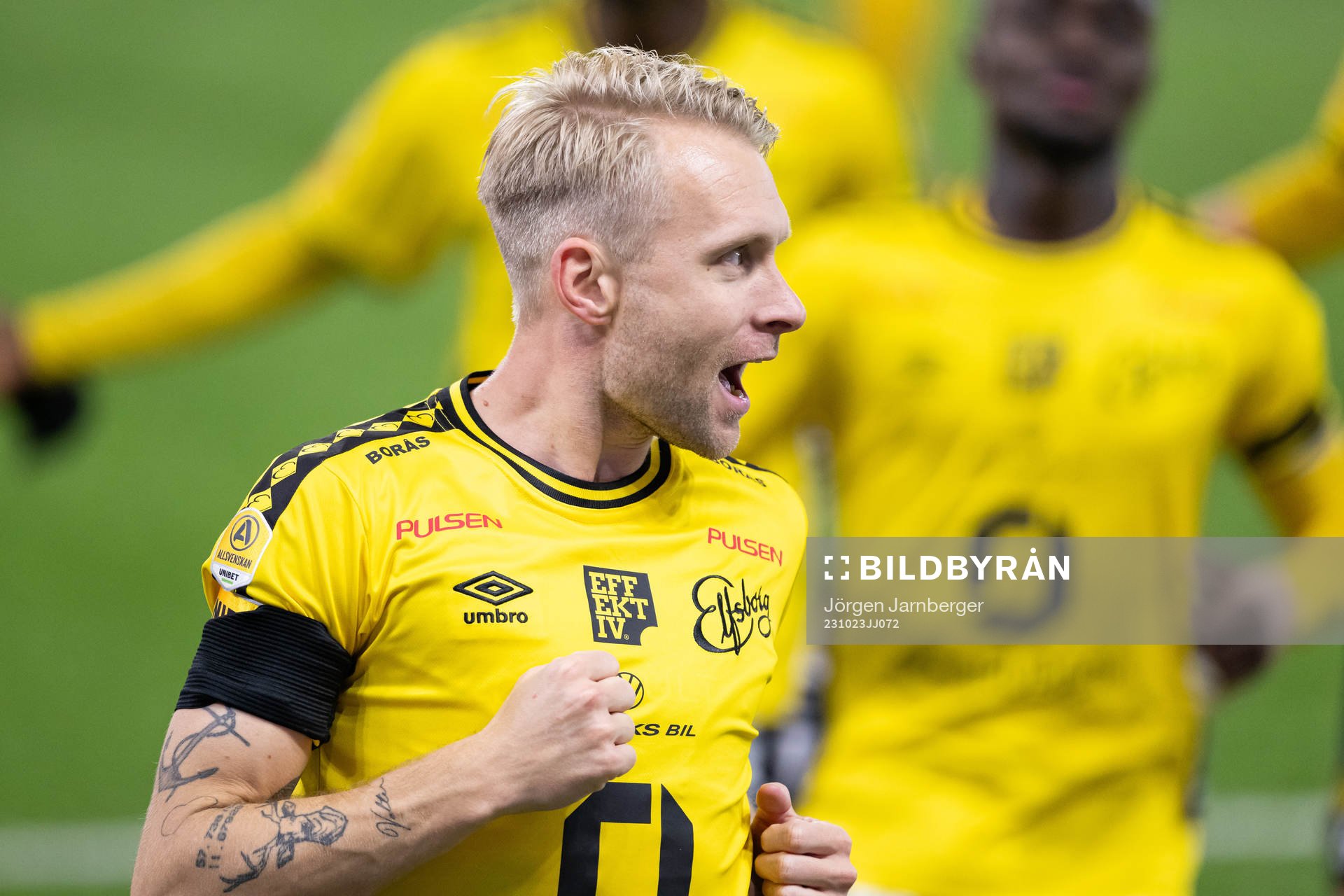 Elfsborgs Johan Larsson jublar