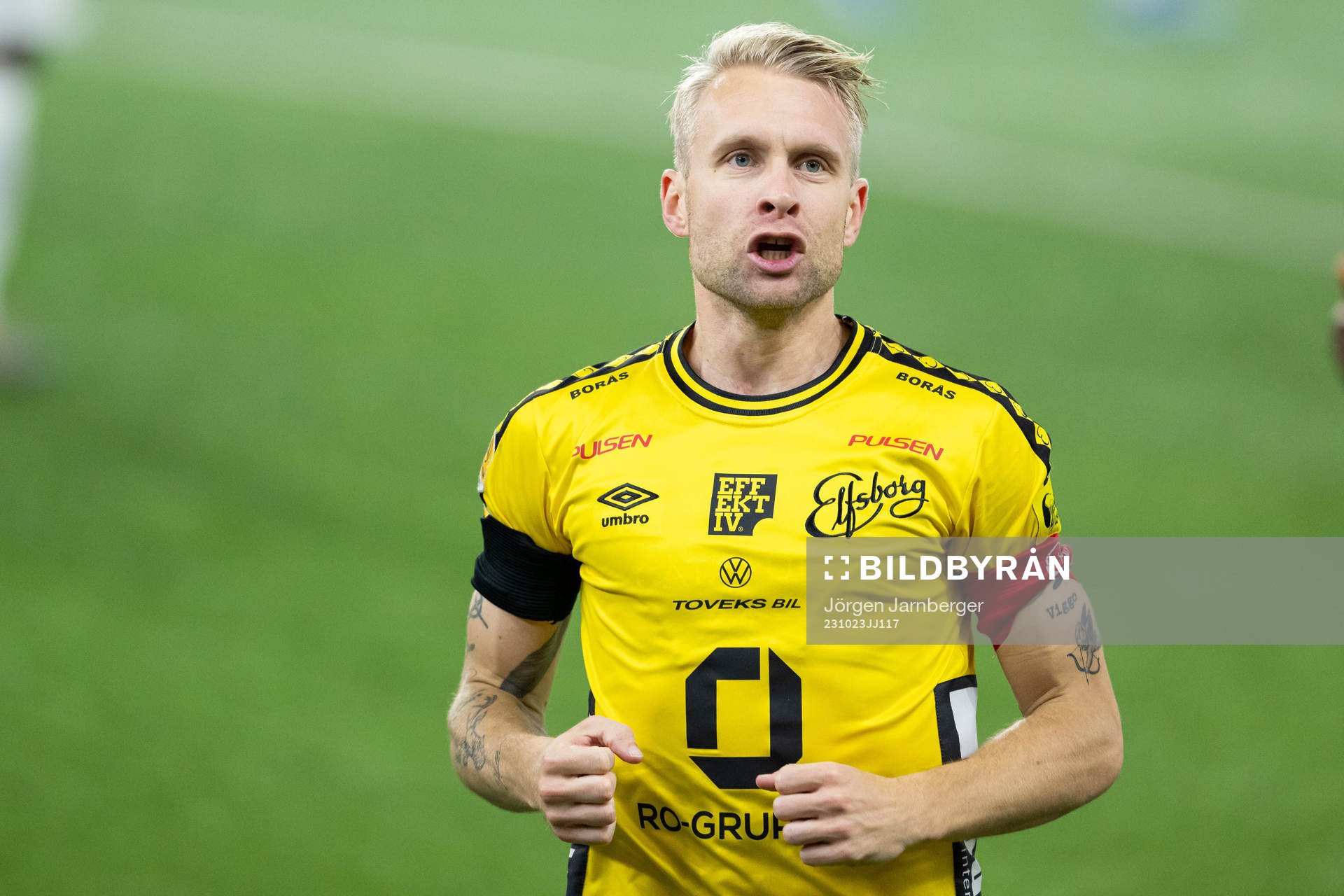 Elfsborgs Johan Larsson jublar
