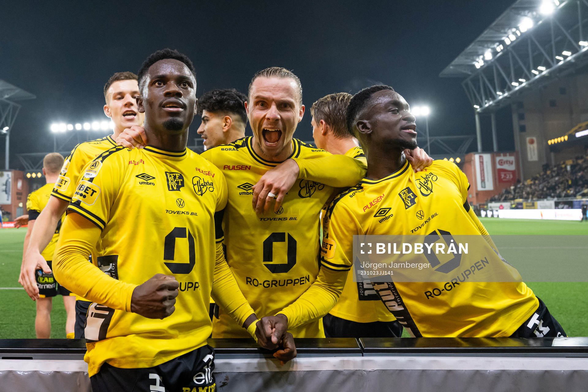Elfsborgs Michael Baidoo jublar med Niklas Hult