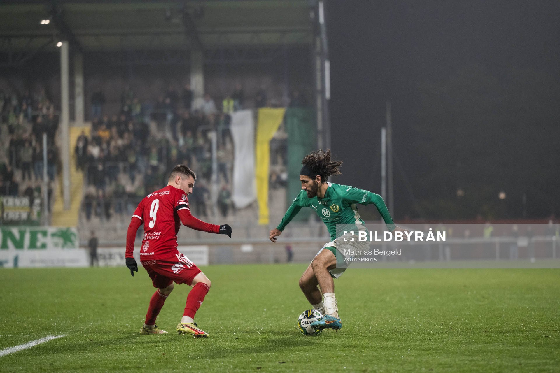 Skövde AIKs Isak Bjerkebo och Jönköpings Södras Hady