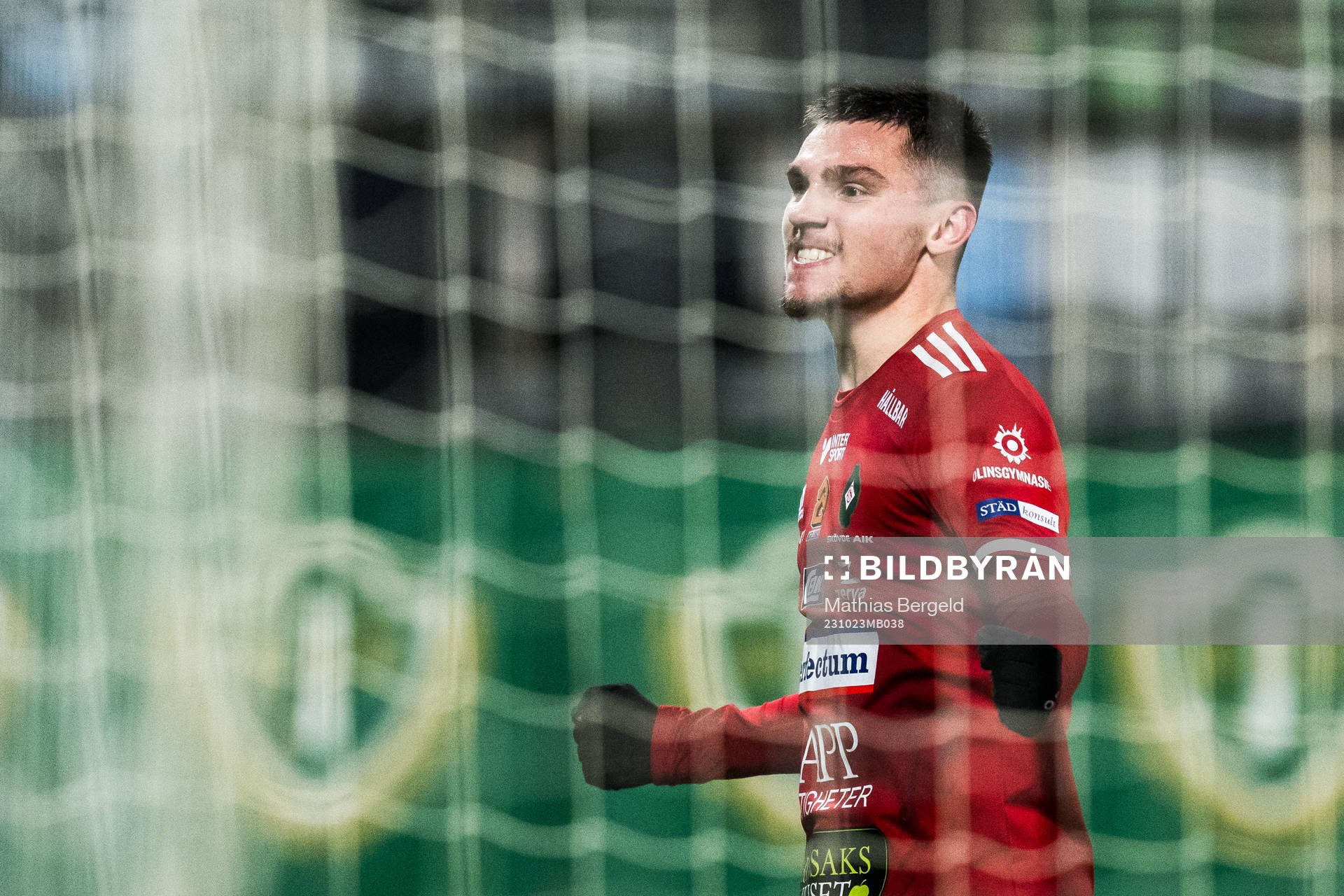 Skövde AIKs Isak Bjerkebo jublar