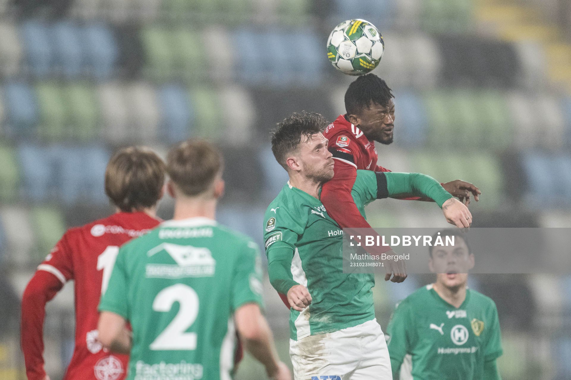 Jönköpings Södras Jesper Manns och Skövde AIKs Azeez