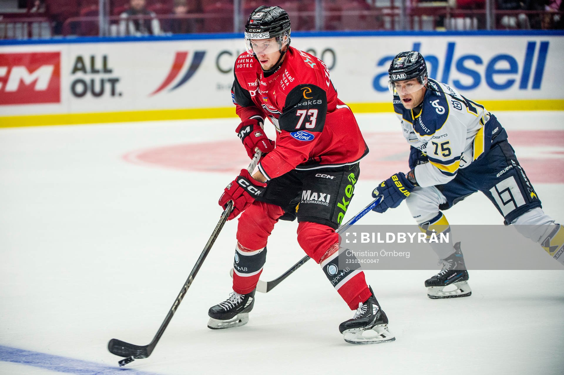 Malmö Redhawks Adam Ollas Mattsson mot HV71s Radan Lenc