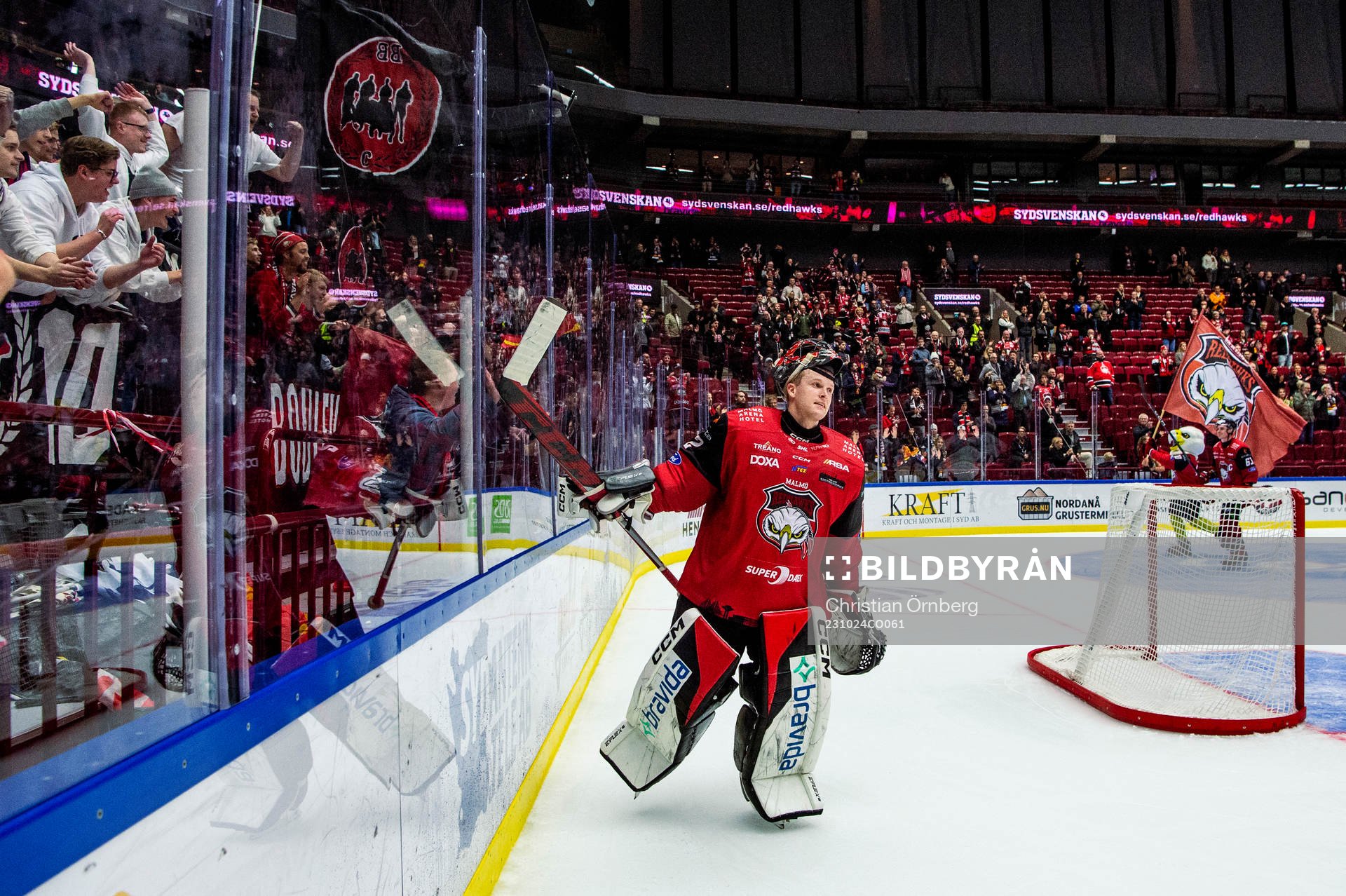 Malmö Redhawks målvakt Daniel Marmenlind jublar