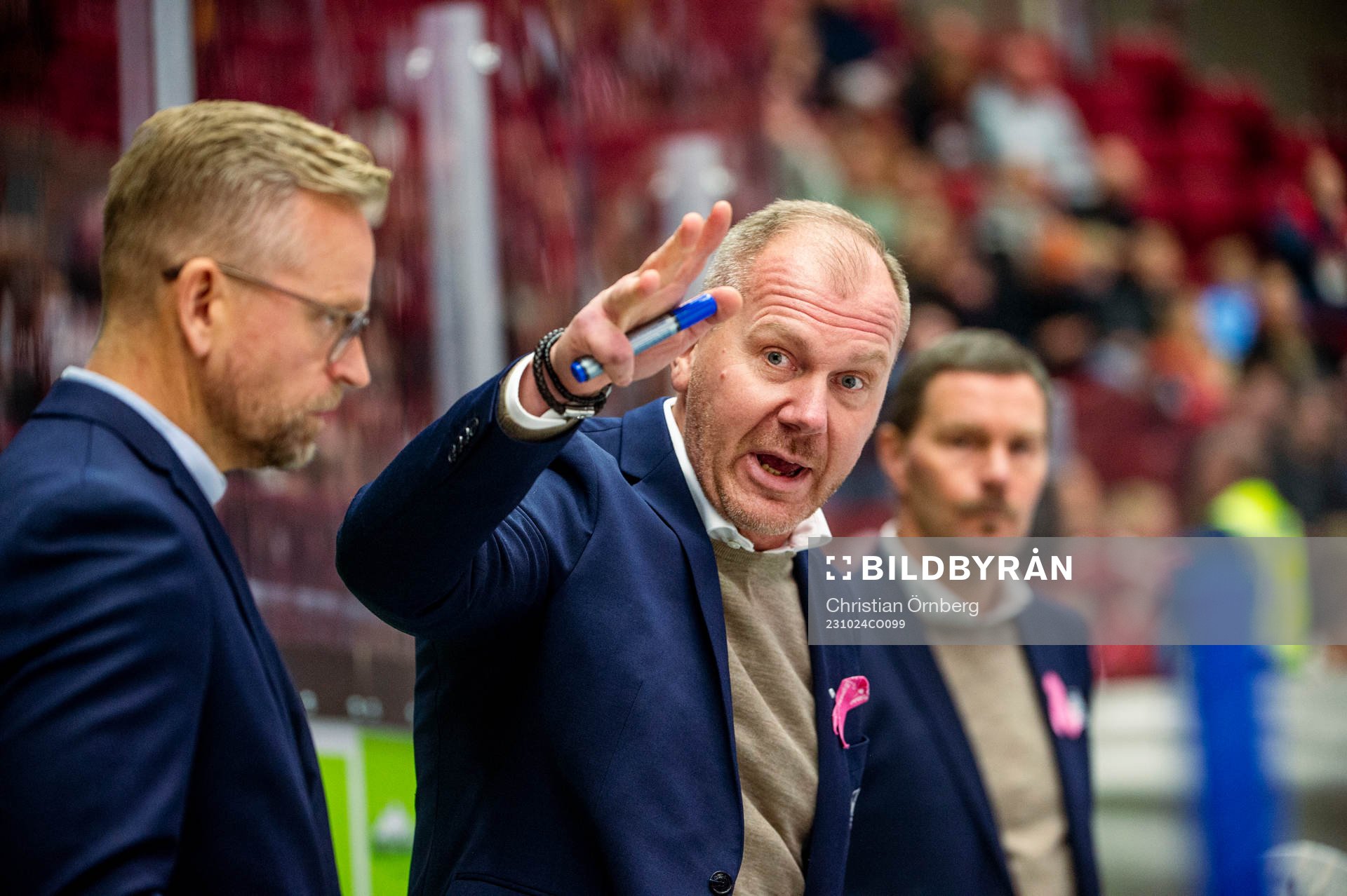 HV71s tränare Johan Lindbom