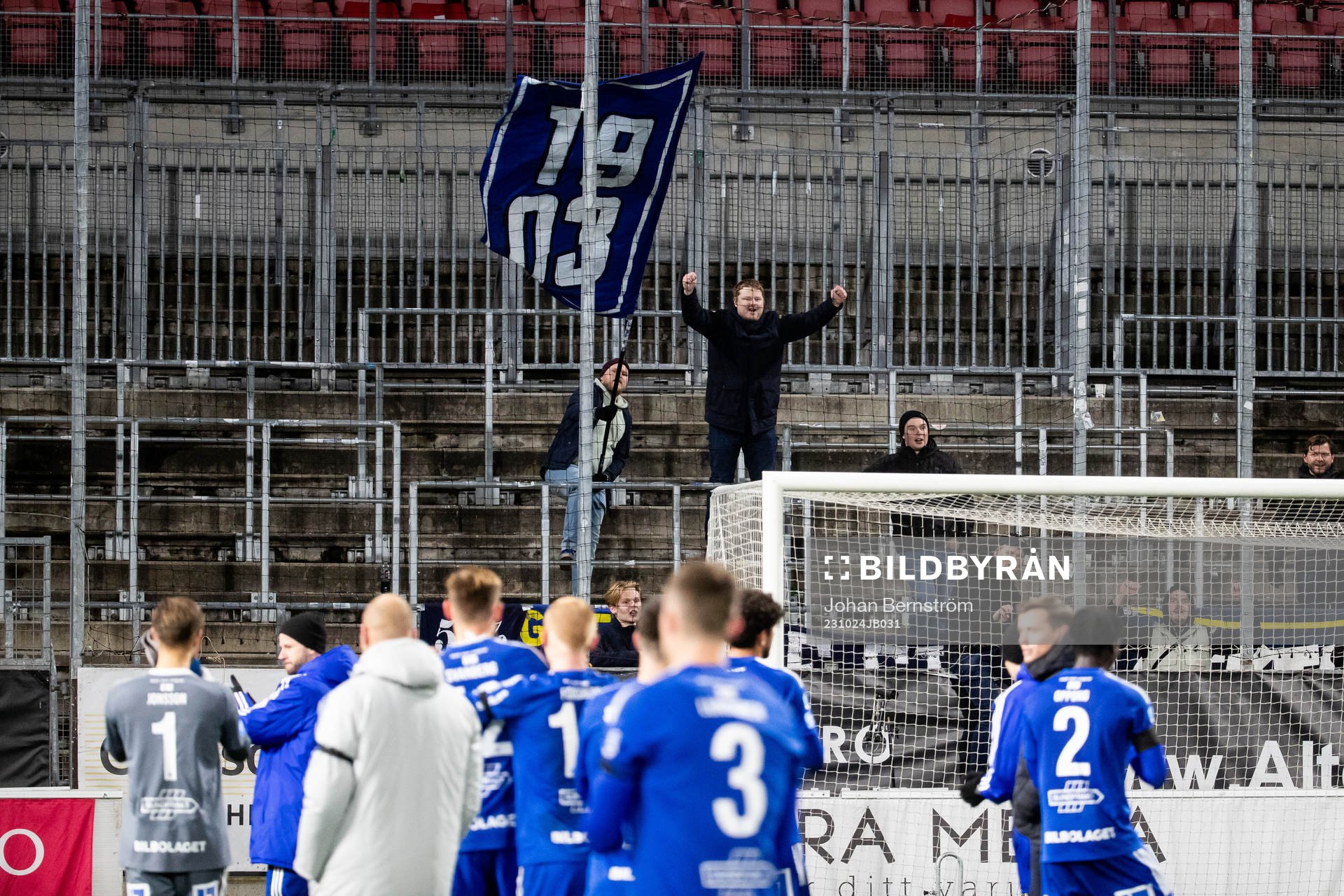 GIF Sundsvalls supportrar jublar