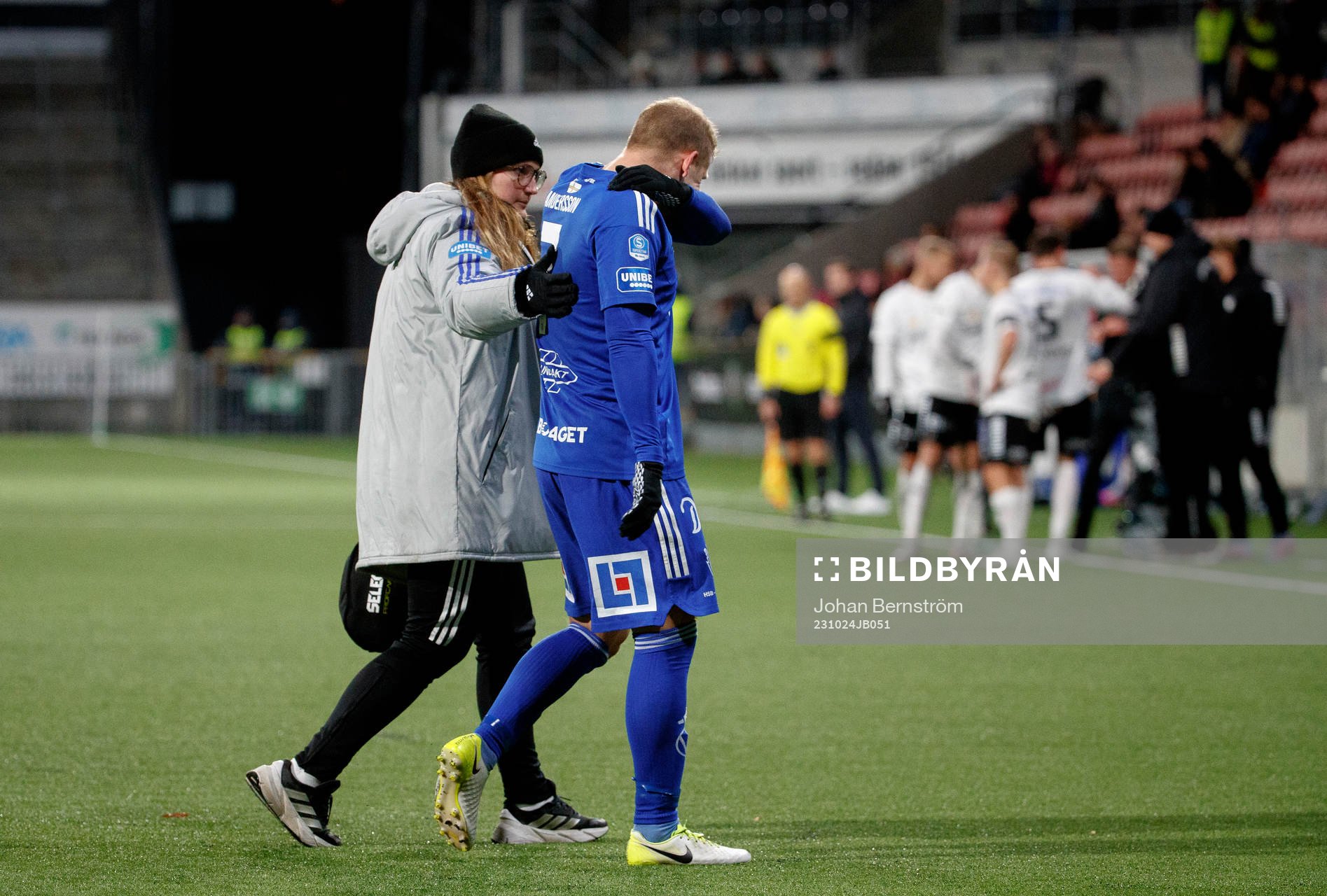 GIF Sundsvalls Erik Andersson lämnar skadad