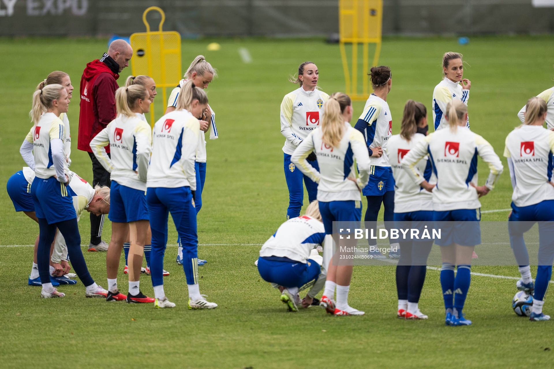 Kosovare Asllani of Sweden with team mates