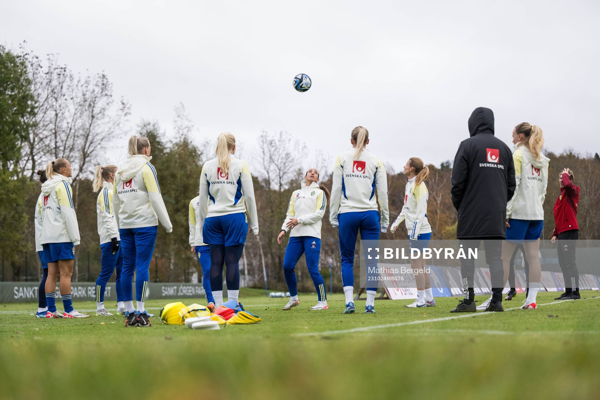 Rosa Kafaji and Anna Anvegård of Sweden with team mates