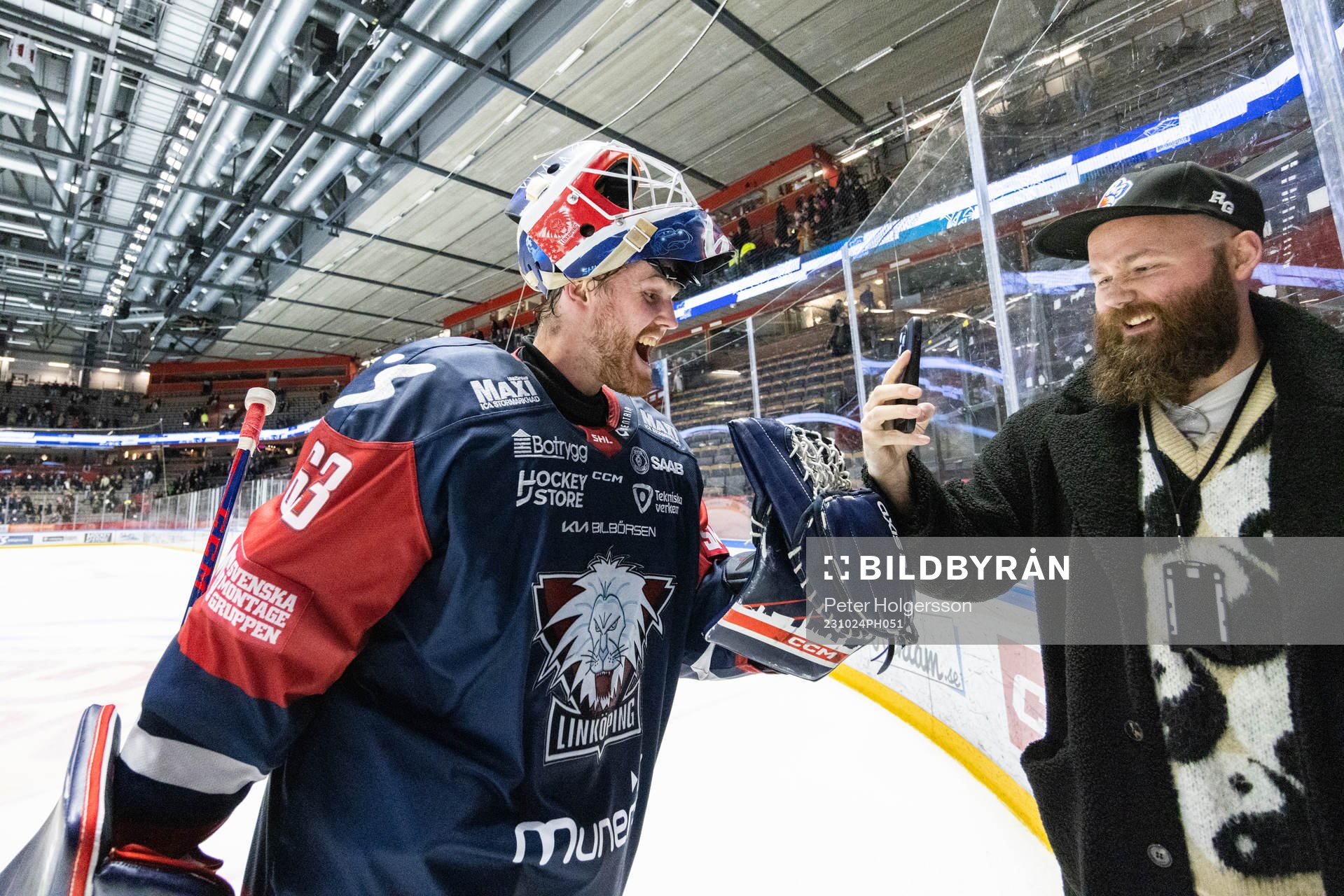 Linköpings målvakt Marcus Högberg jublar