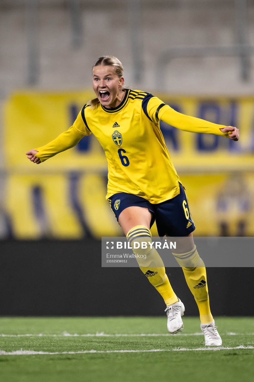 Sara Frigren of Sweden celebrates