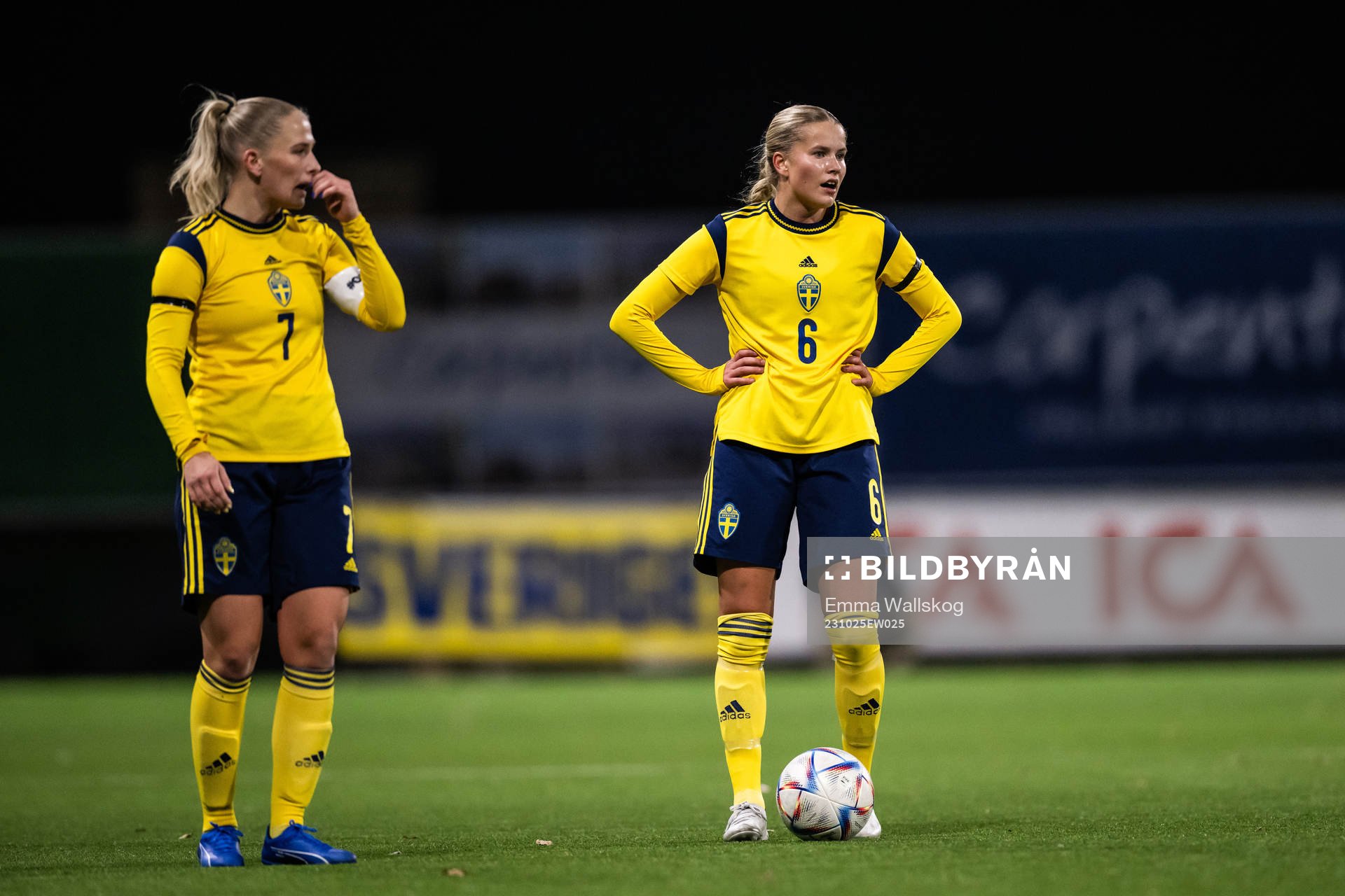 Tuva Skoog and Sara Frigren of Sweden