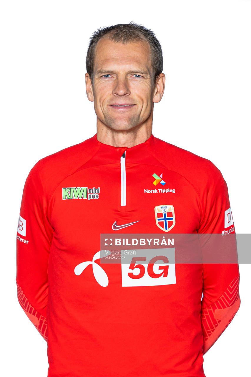 Trygve Hunemo, doctor of the Norwegian women's national