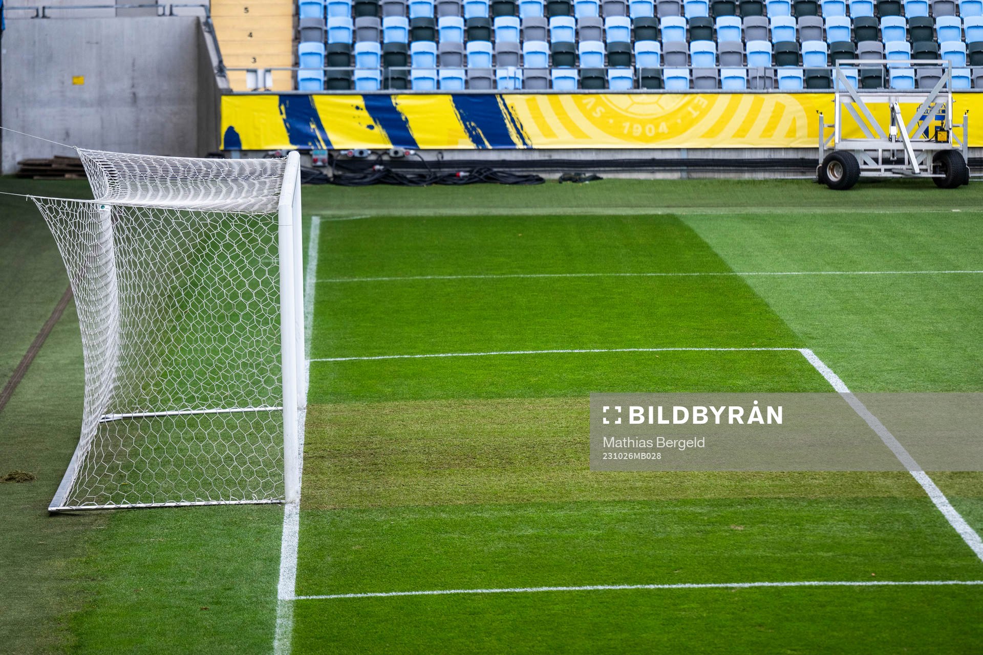 A goal and the pitch at Gamla Ullevi