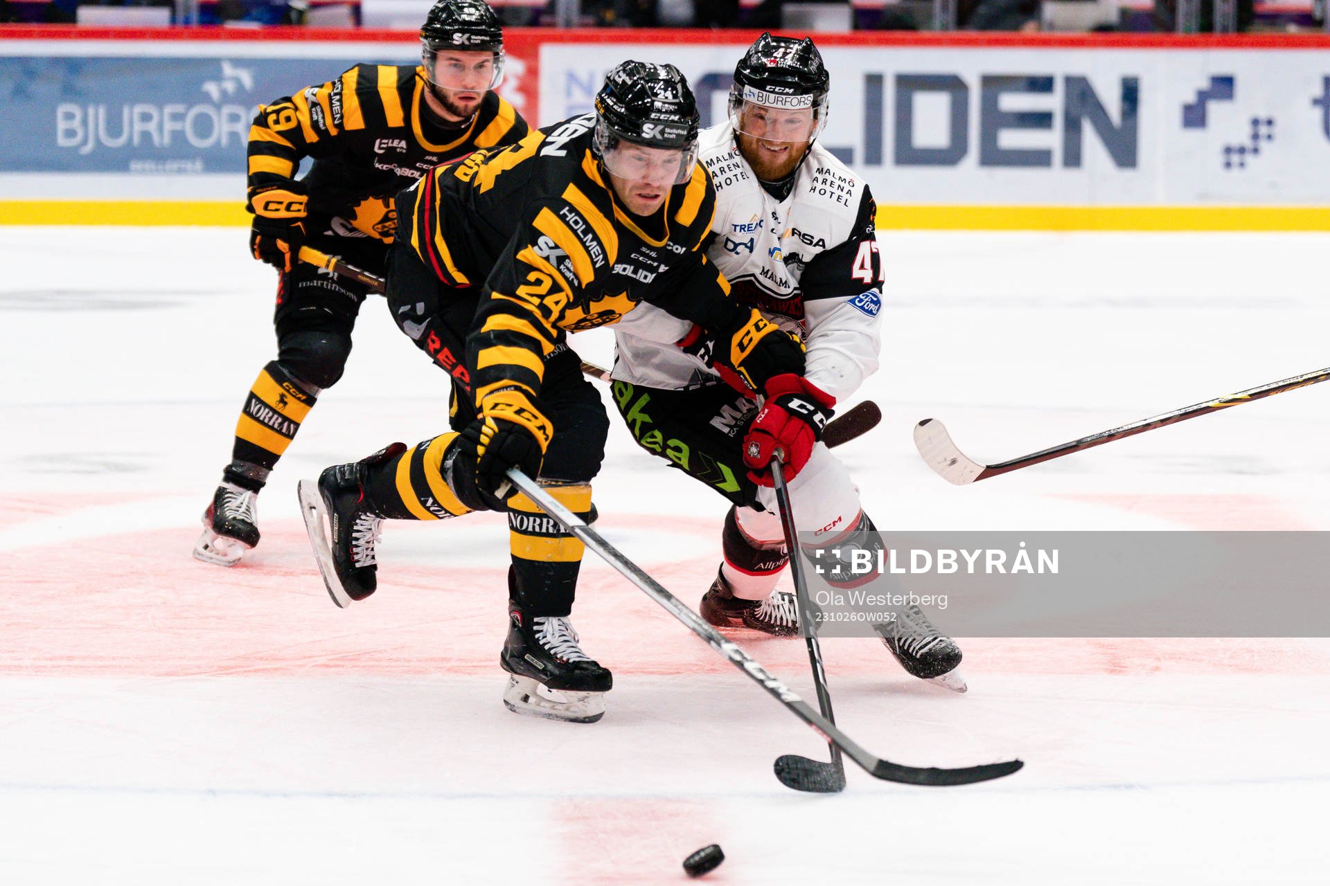 Skellefteås Oscar Lindberg och Malmö Redhawks Joakim Ryan