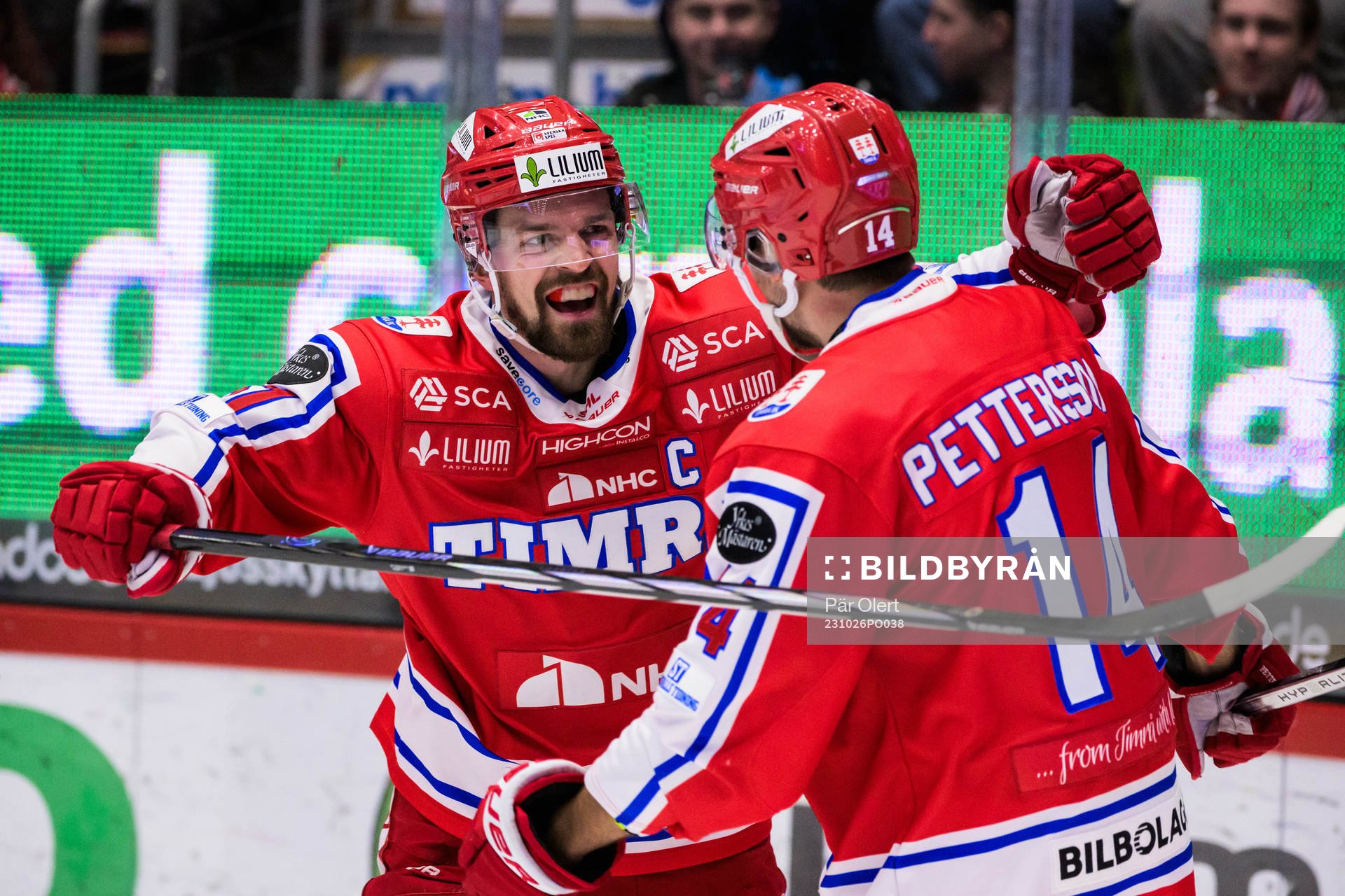 Timrås Anton Lander och Emil Pettersson jublar