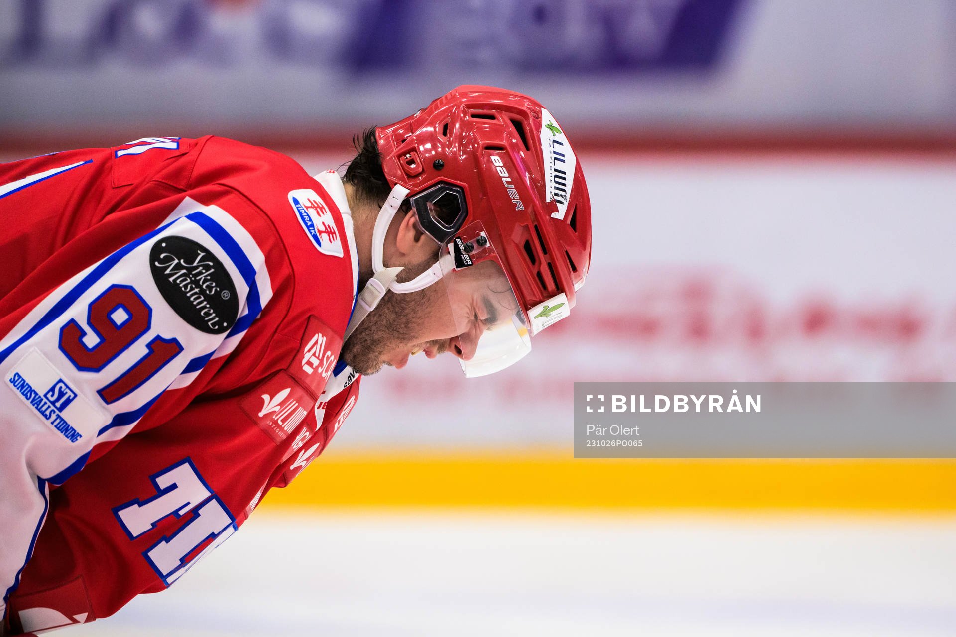 Timrås Magnus Pääjärvi har ont