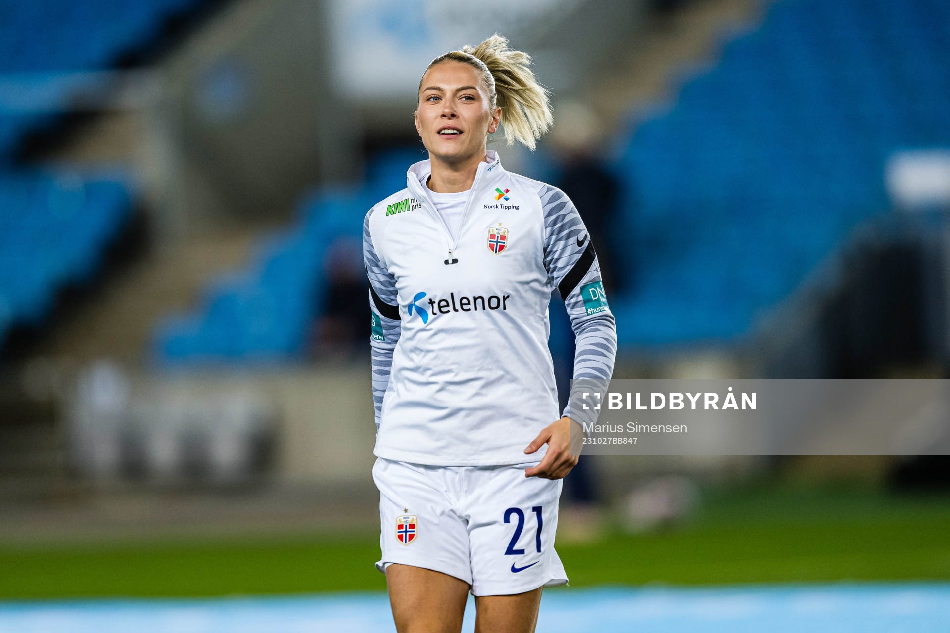 Mimmi Löfwenius of Norway warms up
