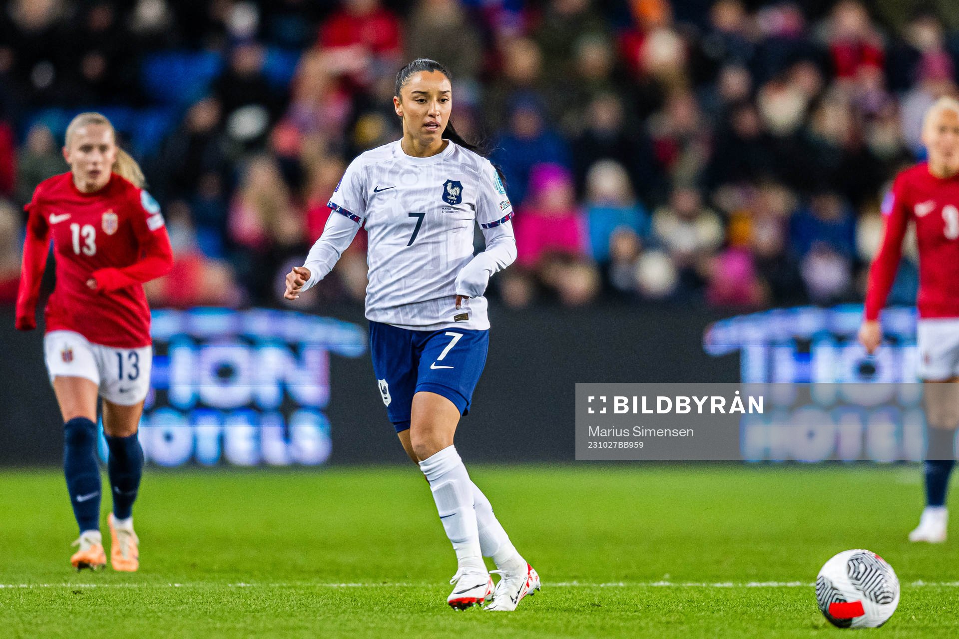 Sakina Karchaoui of France